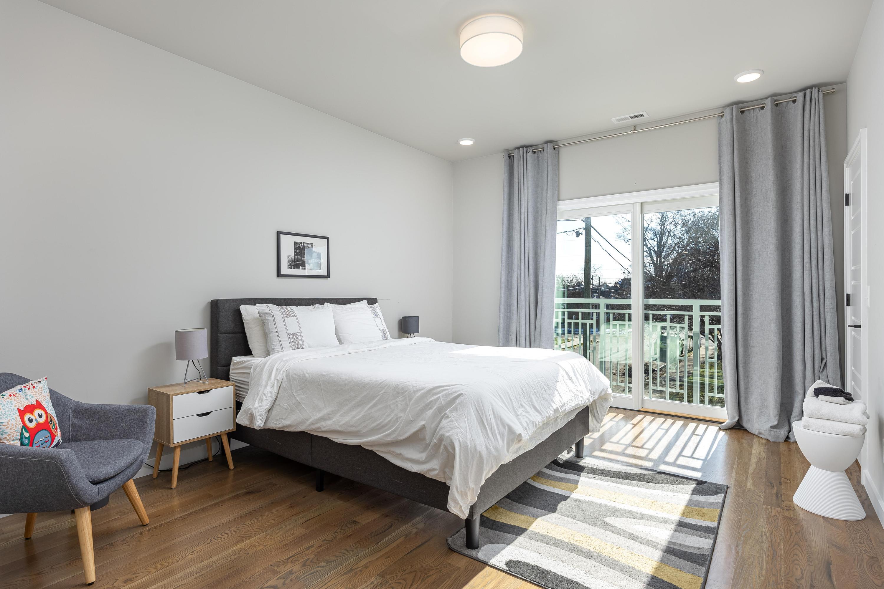 1505 Jefferson Street, 101