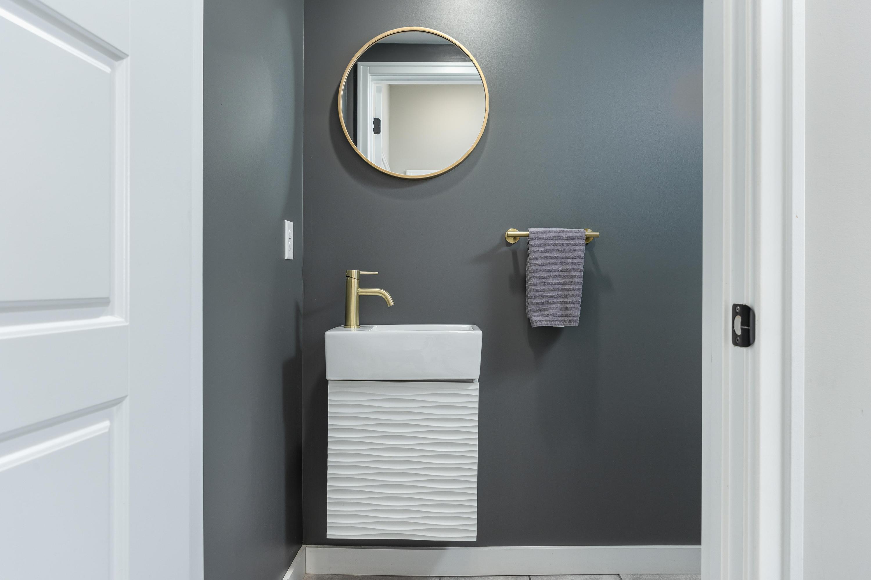 1505 Jefferson Street, 101