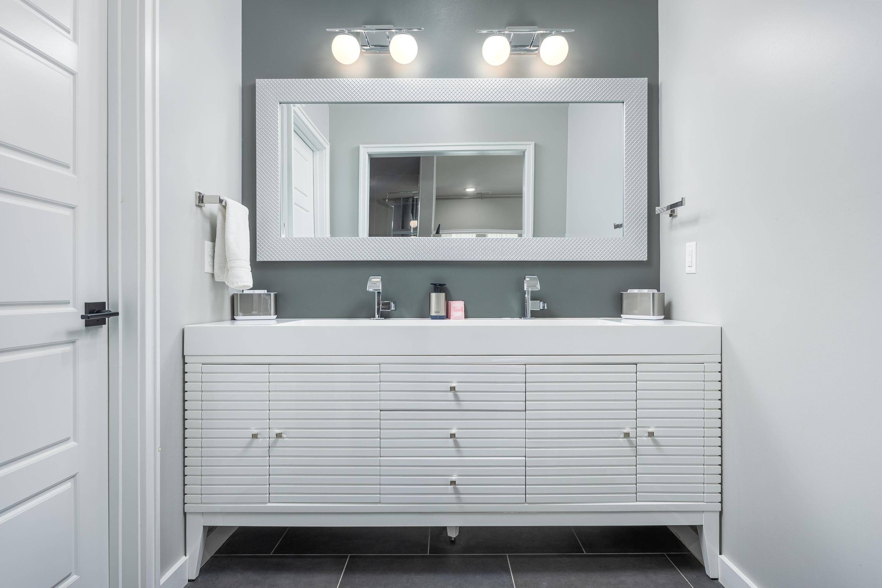 1505 Jefferson Street, 101