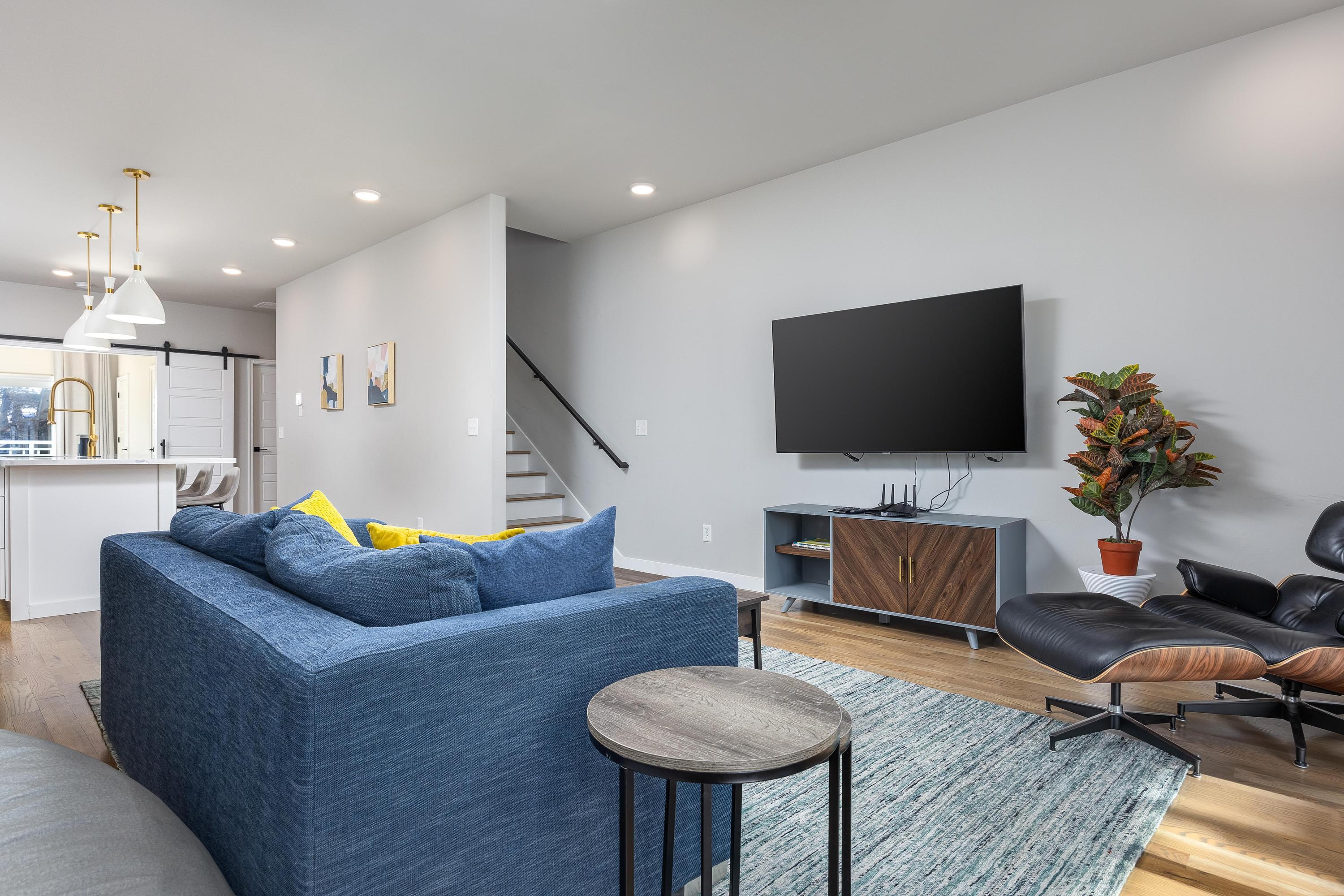 1505 Jefferson Street, 101