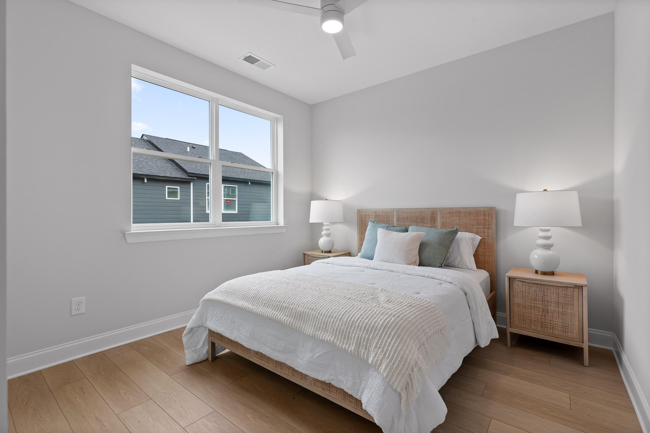 652 Bespoke Way