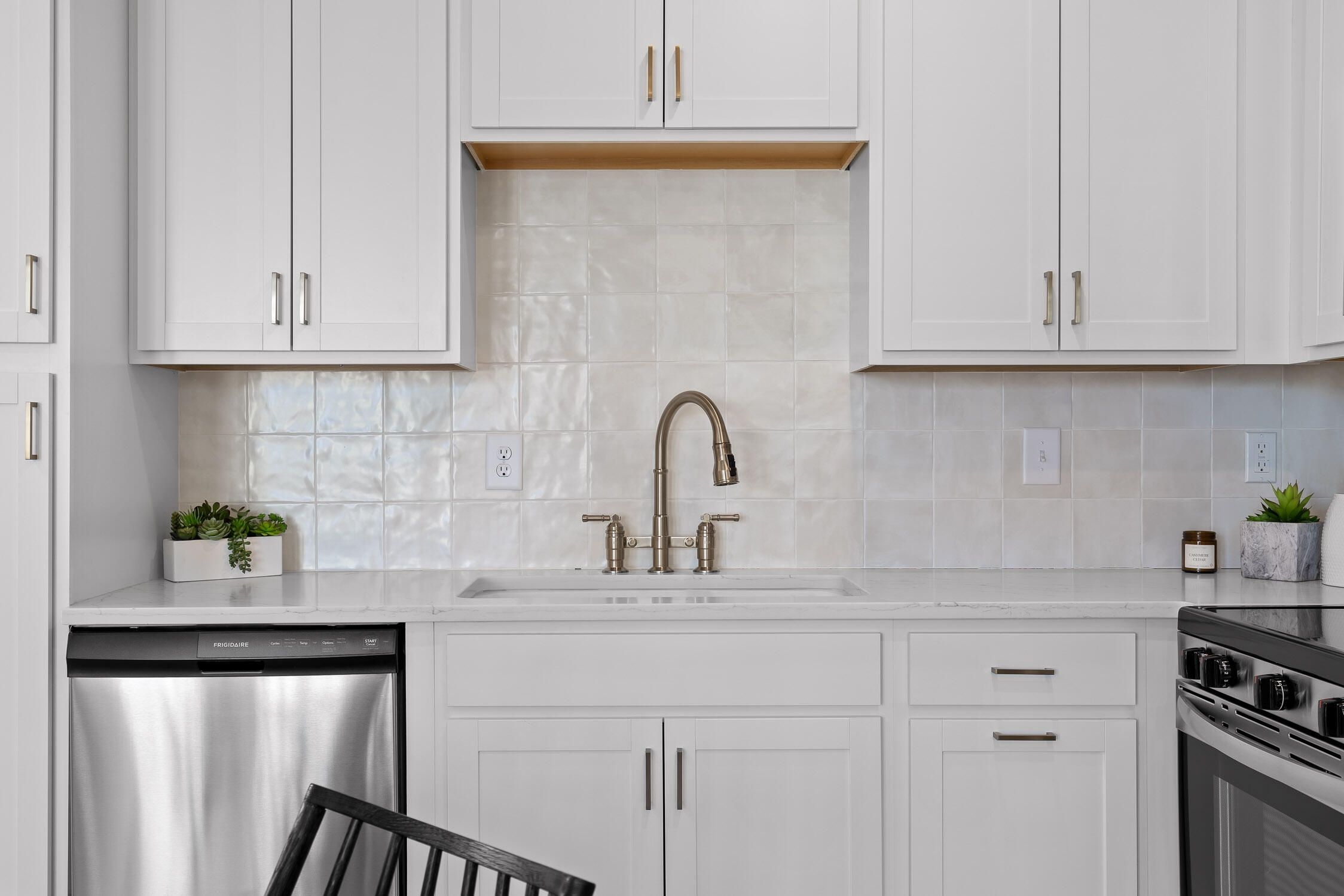 652 Bespoke Way