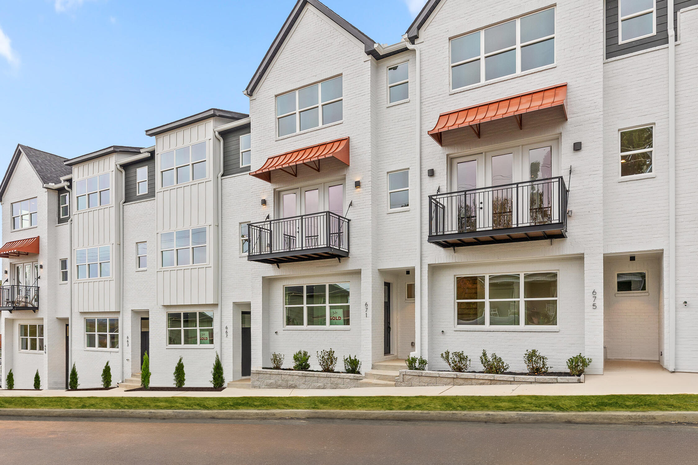 652 Bespoke Way