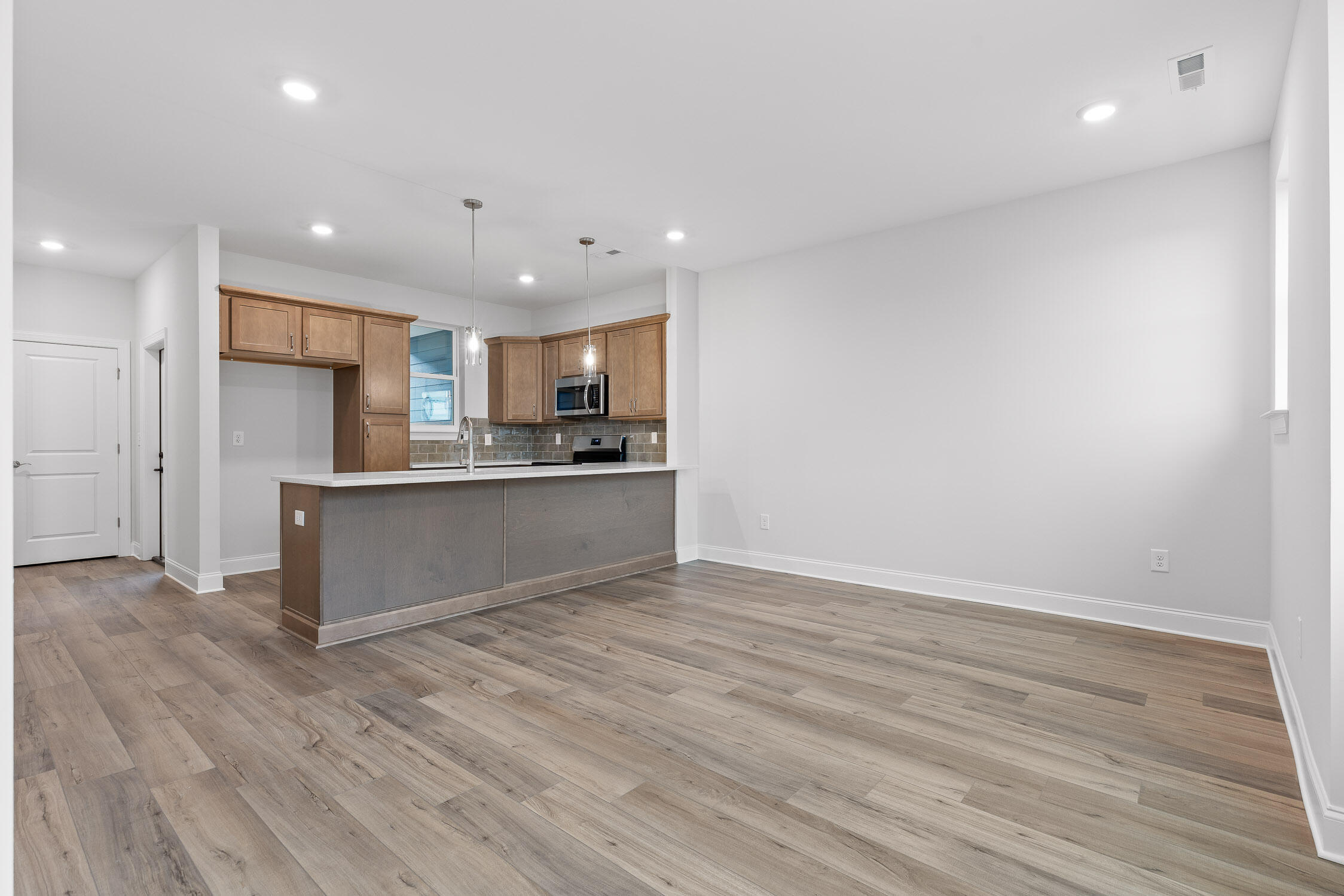 711 Bespoke Way