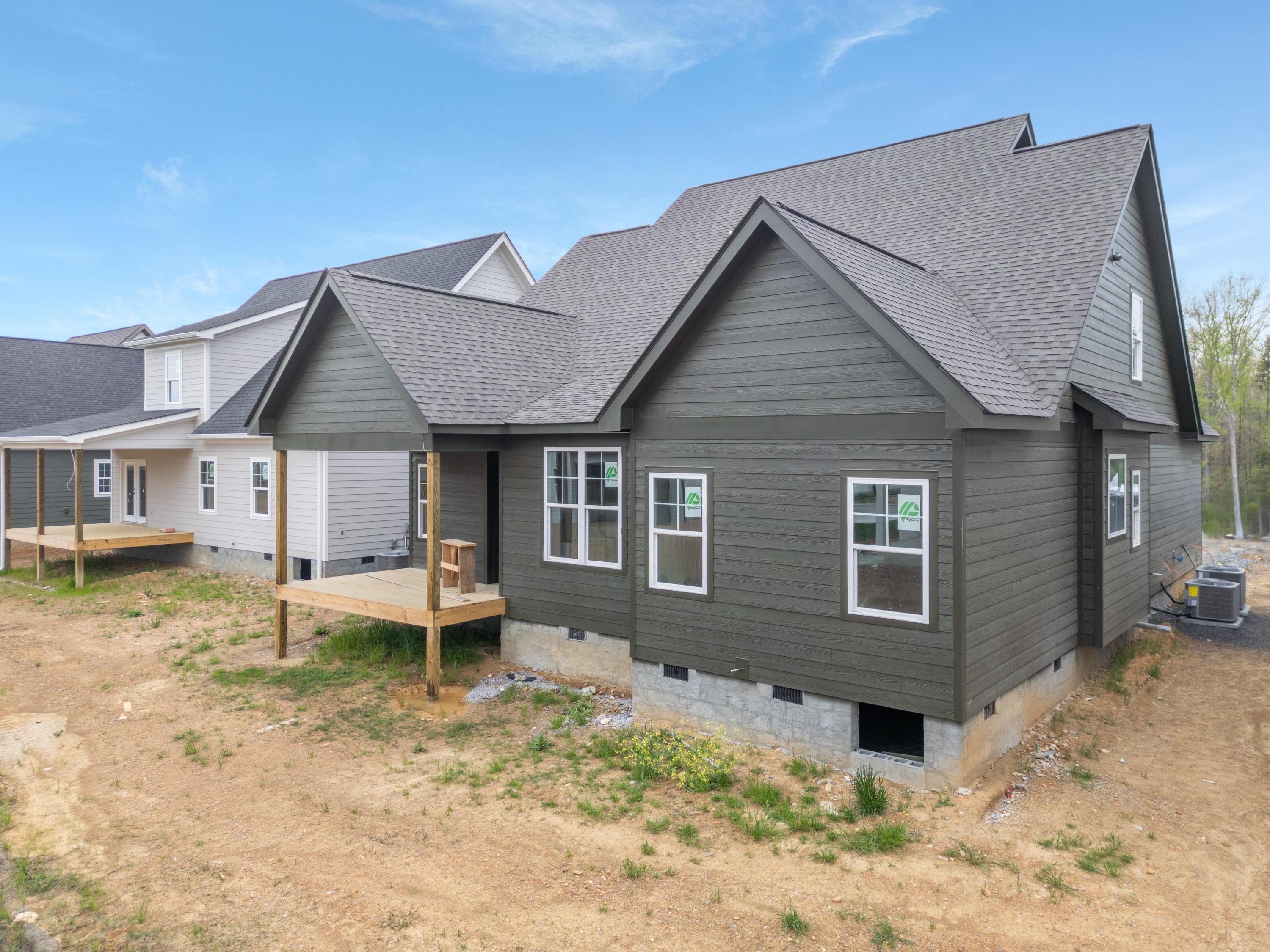 6637 Dharma Loop, 120