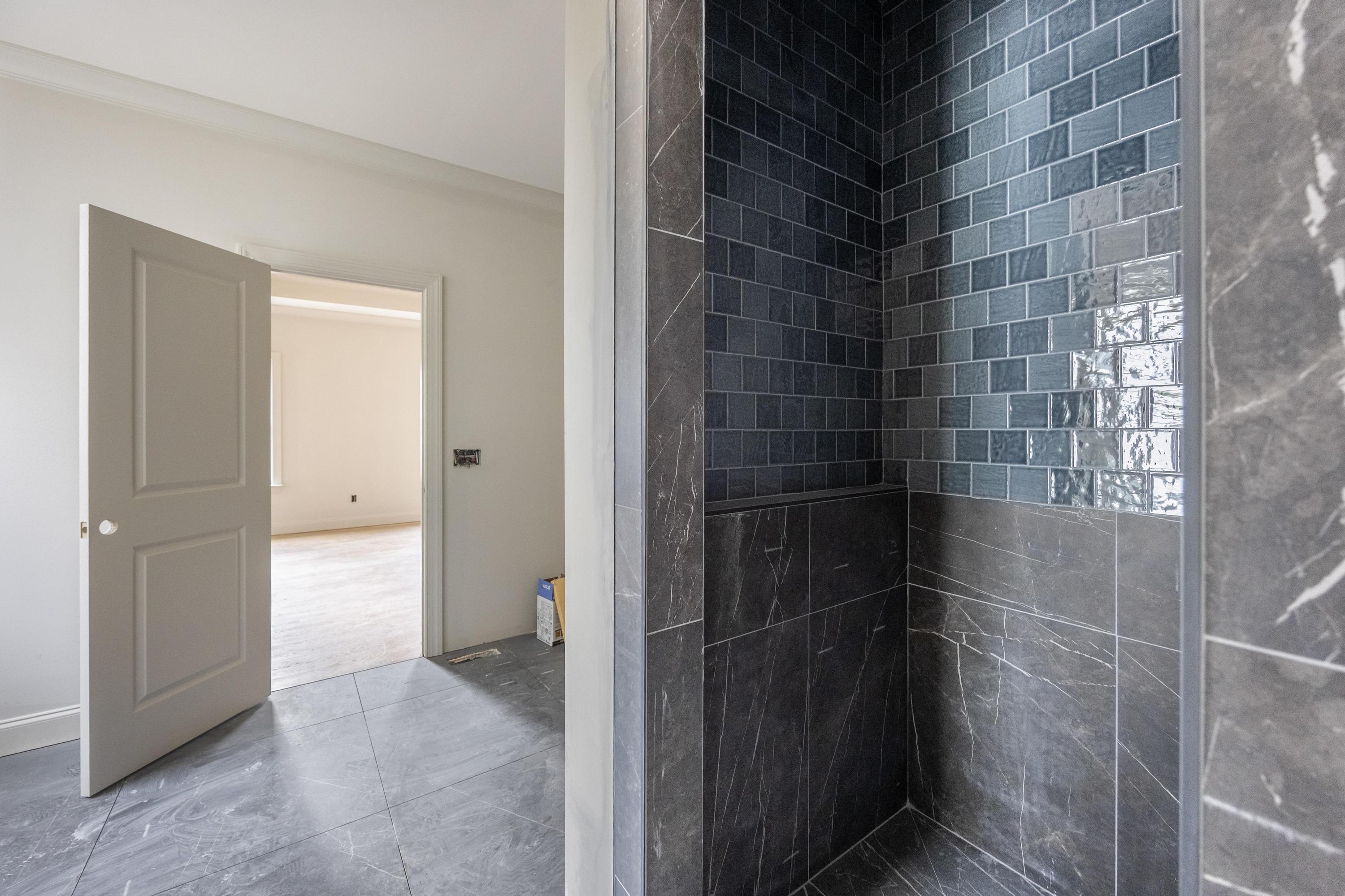 6637 Dharma Loop, 120