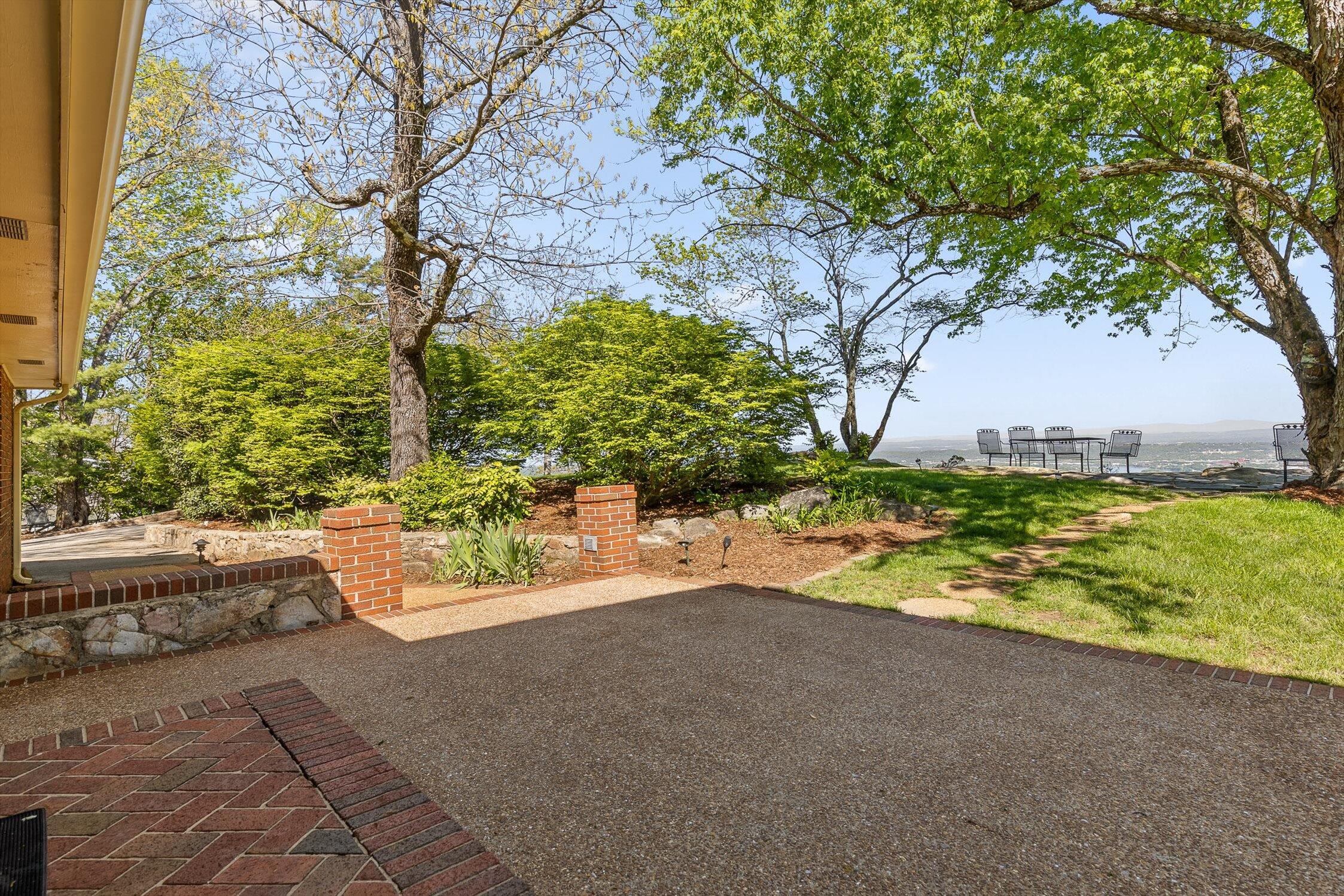 1116 Cumberland Road