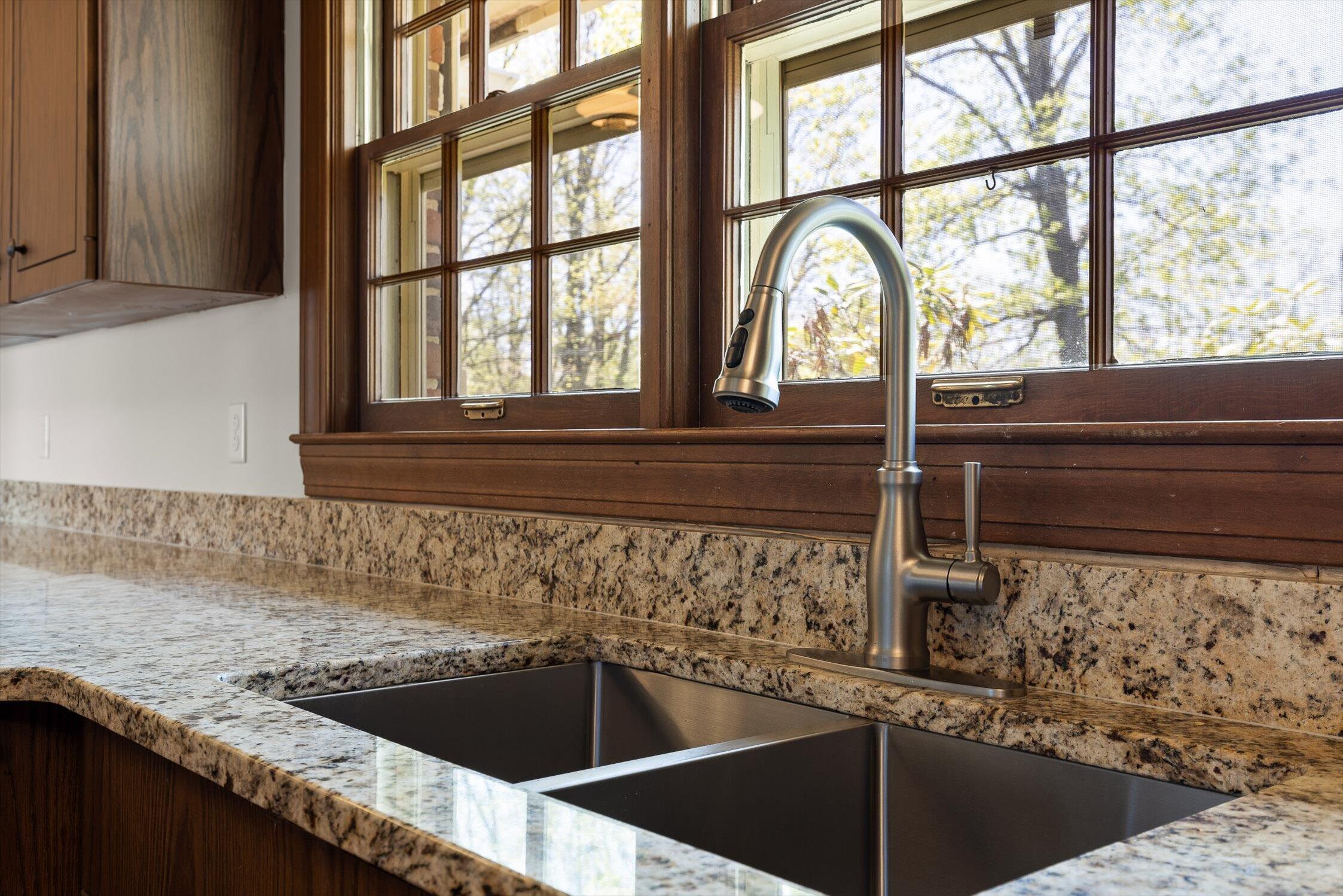 1116 Cumberland Road