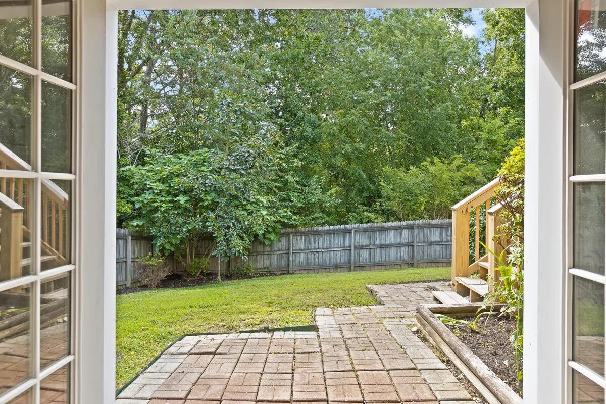 6594 White Tail Drive