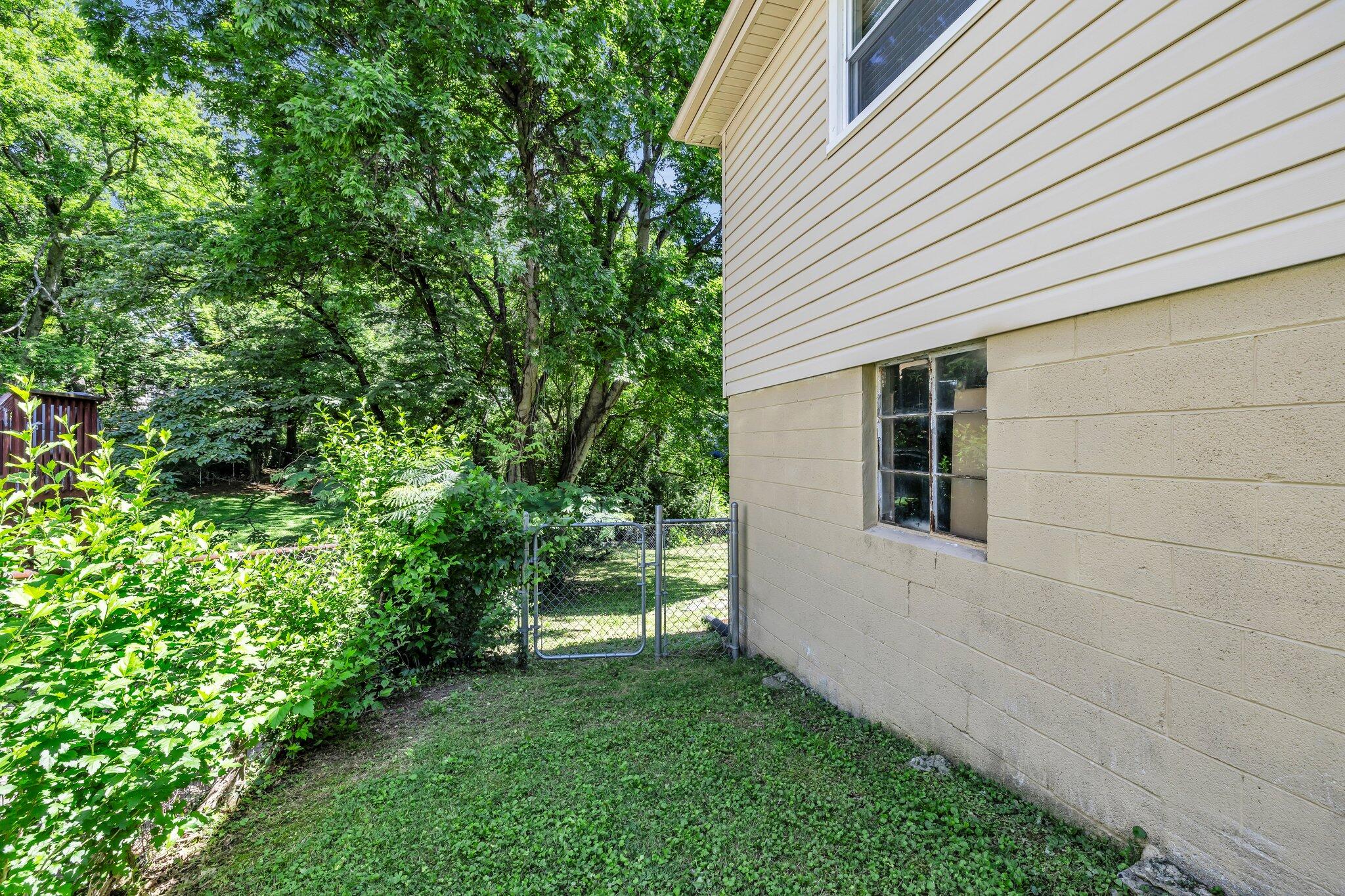 1427 Elm Street