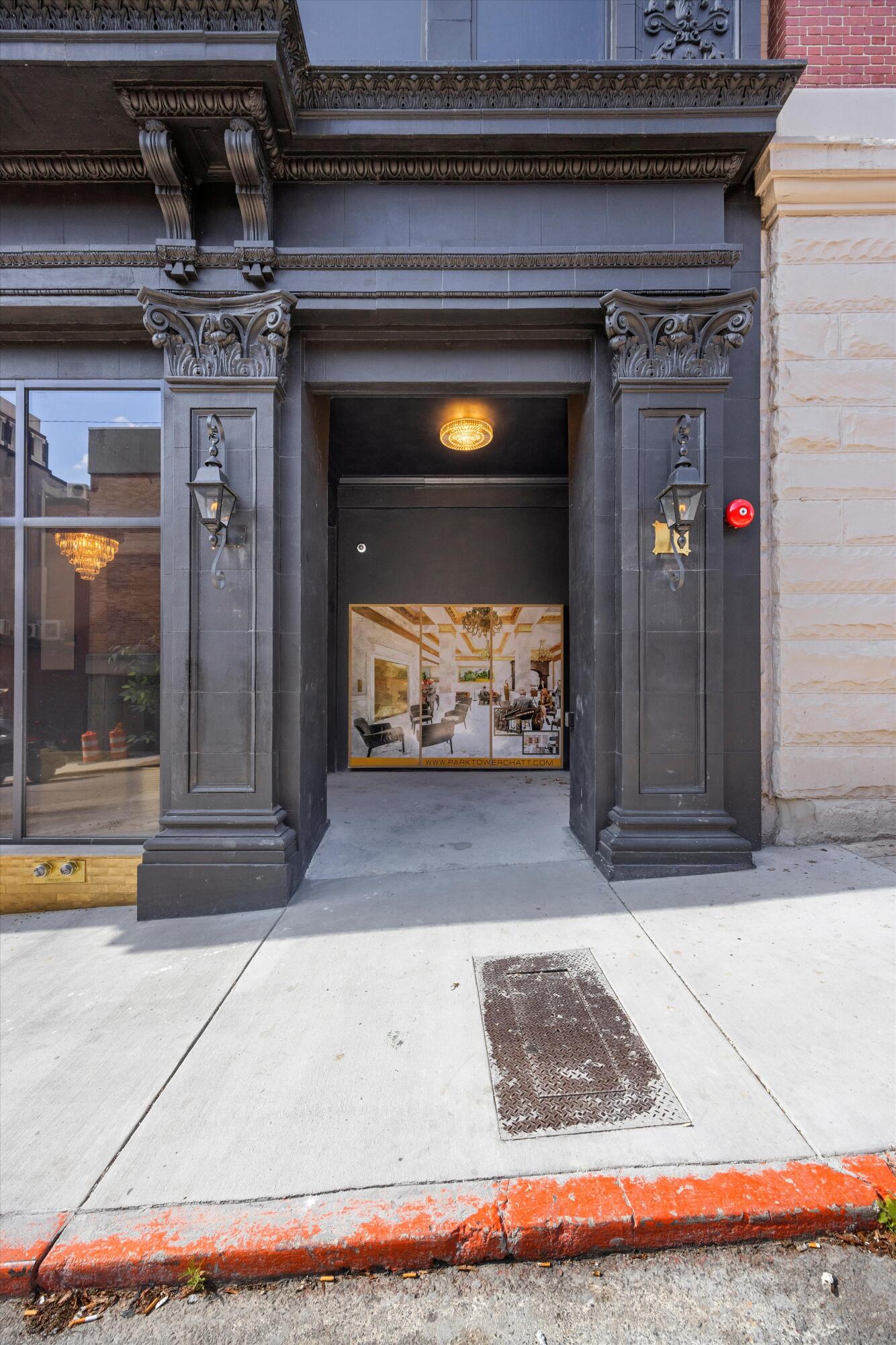 117 E 7th Street, 211-D