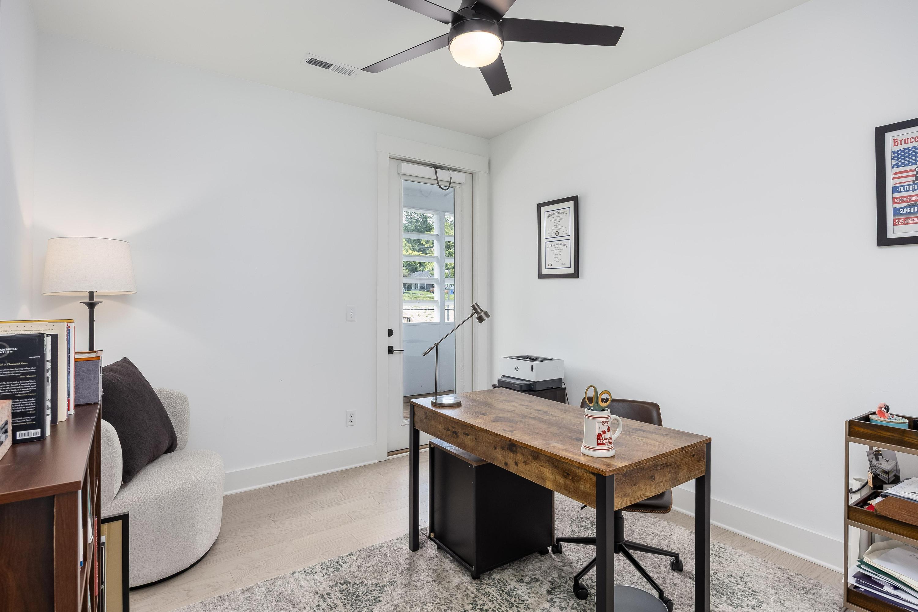 10 W Peak Street