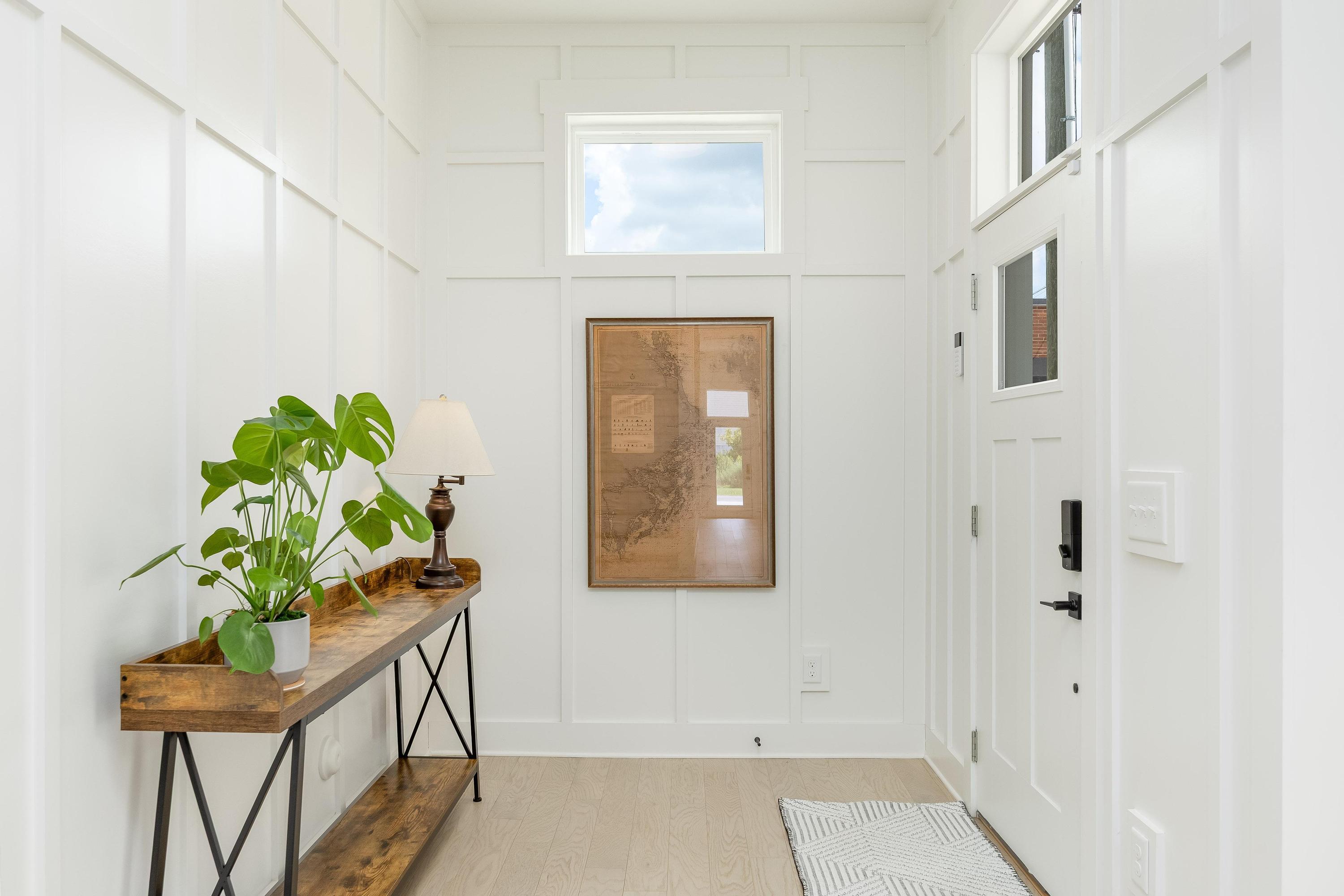 10 W Peak Street