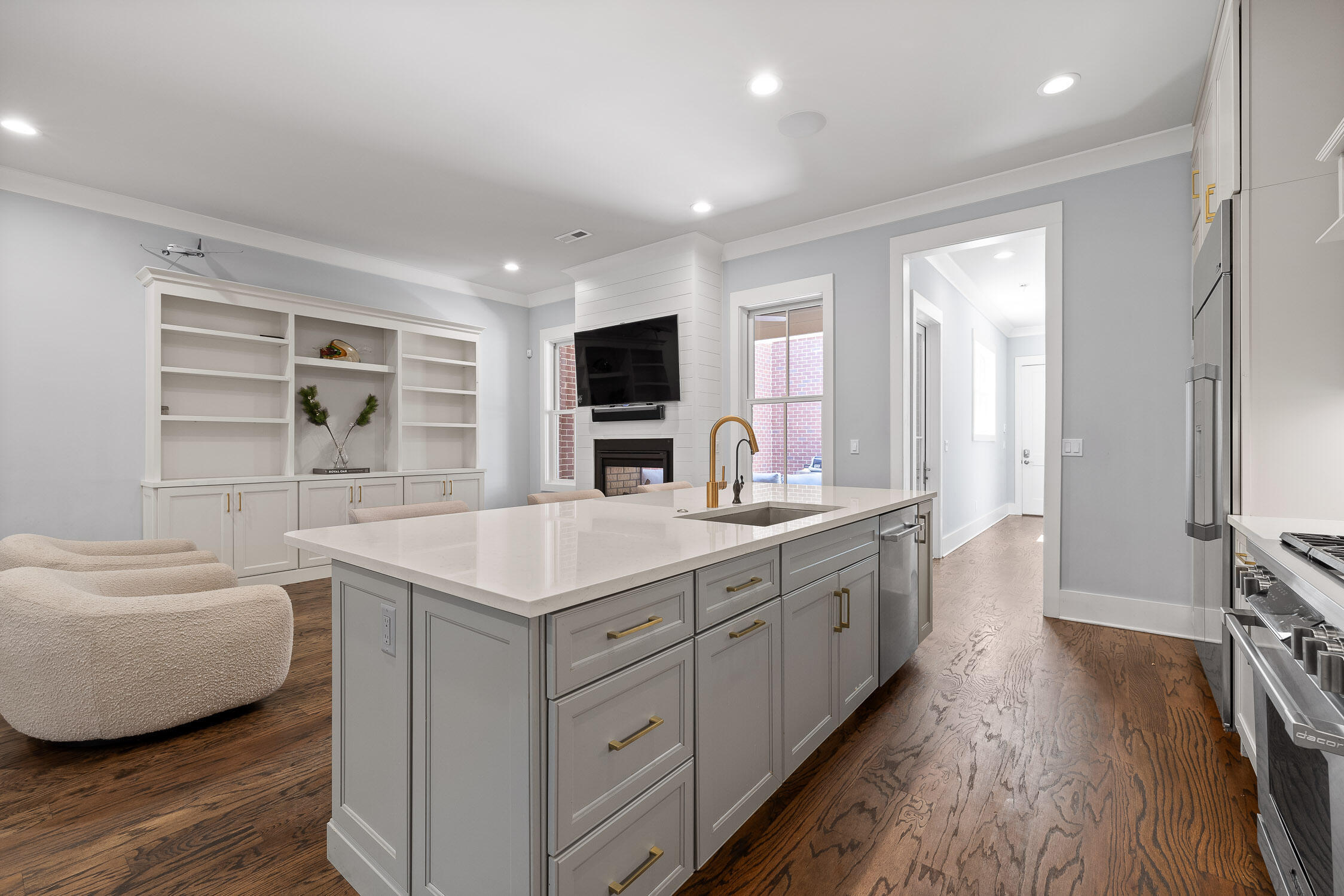 251 Walnut Street