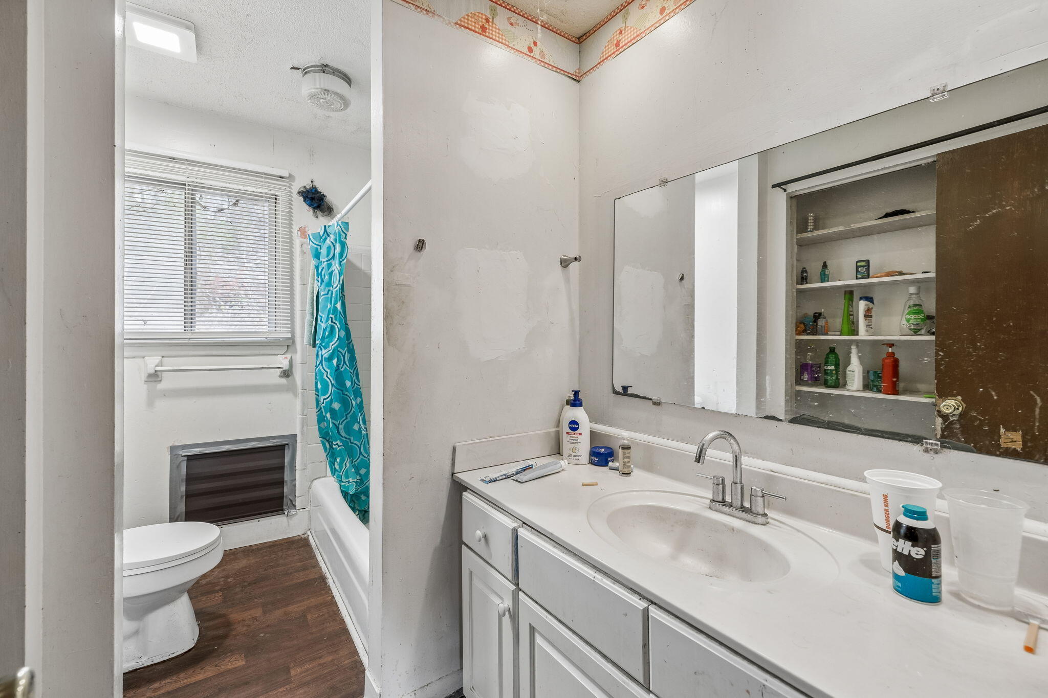 1215 Gadd Road, A & B