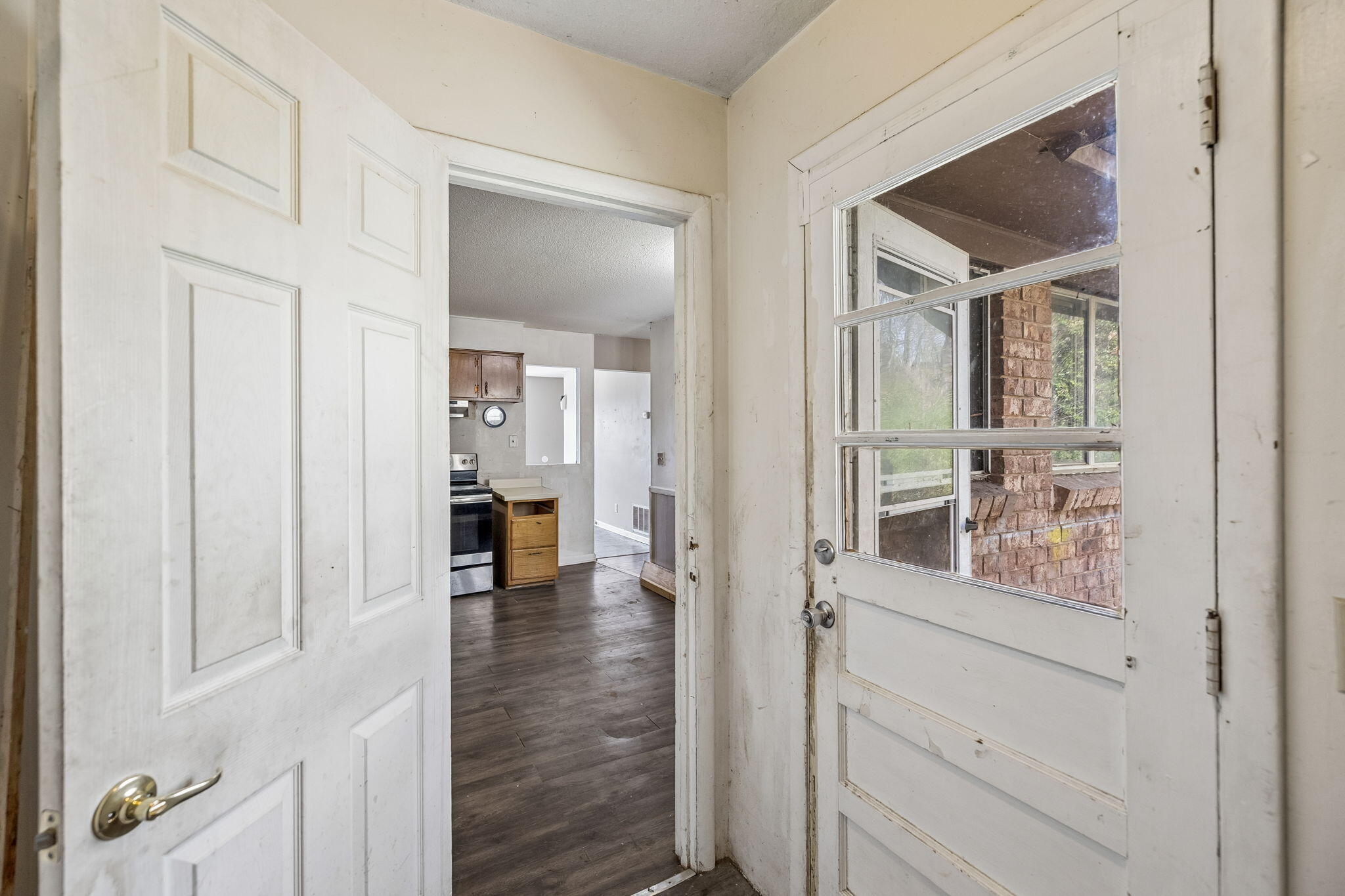 1215 Gadd Road, A & B