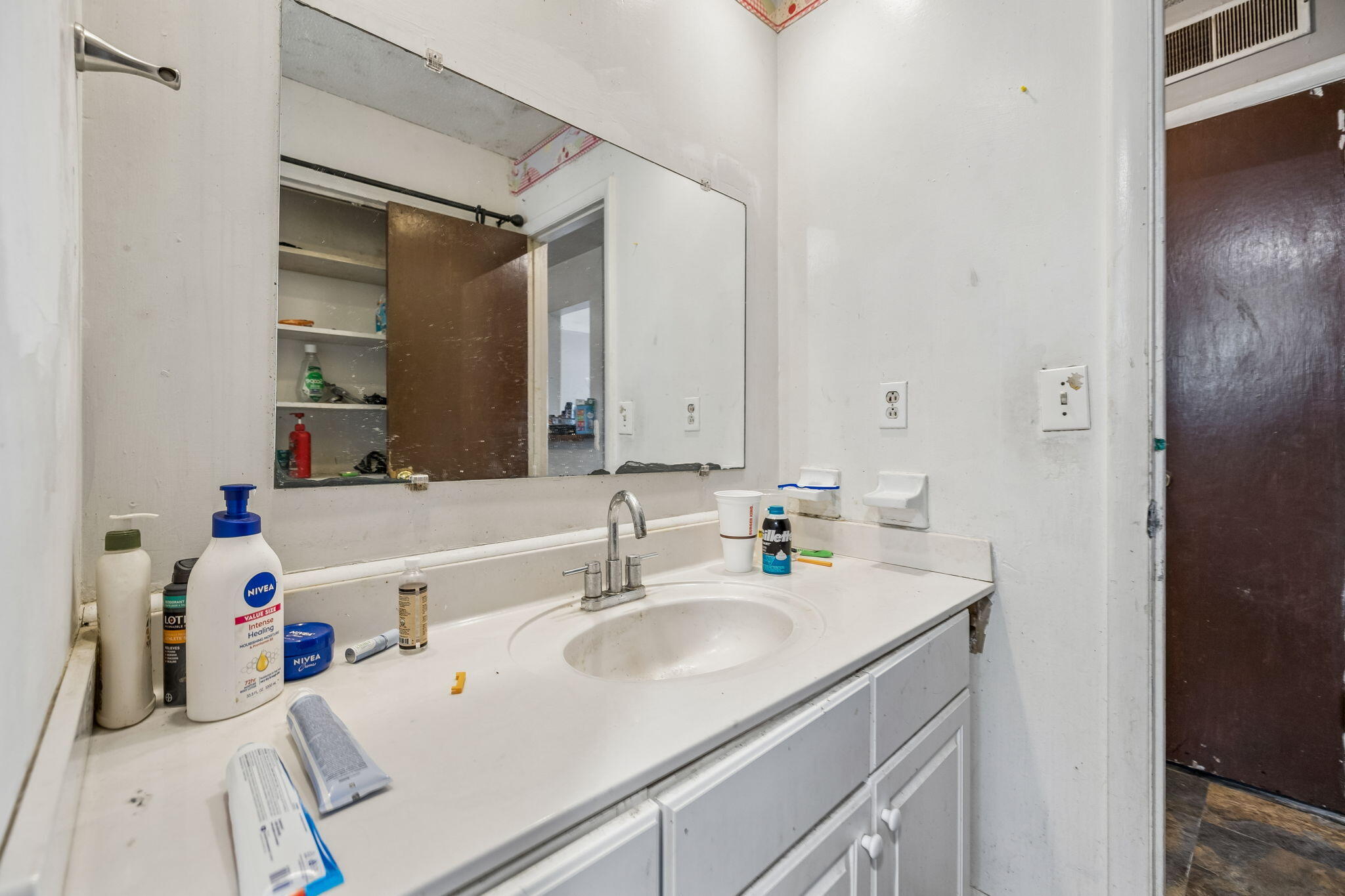 1215 Gadd Road, A & B