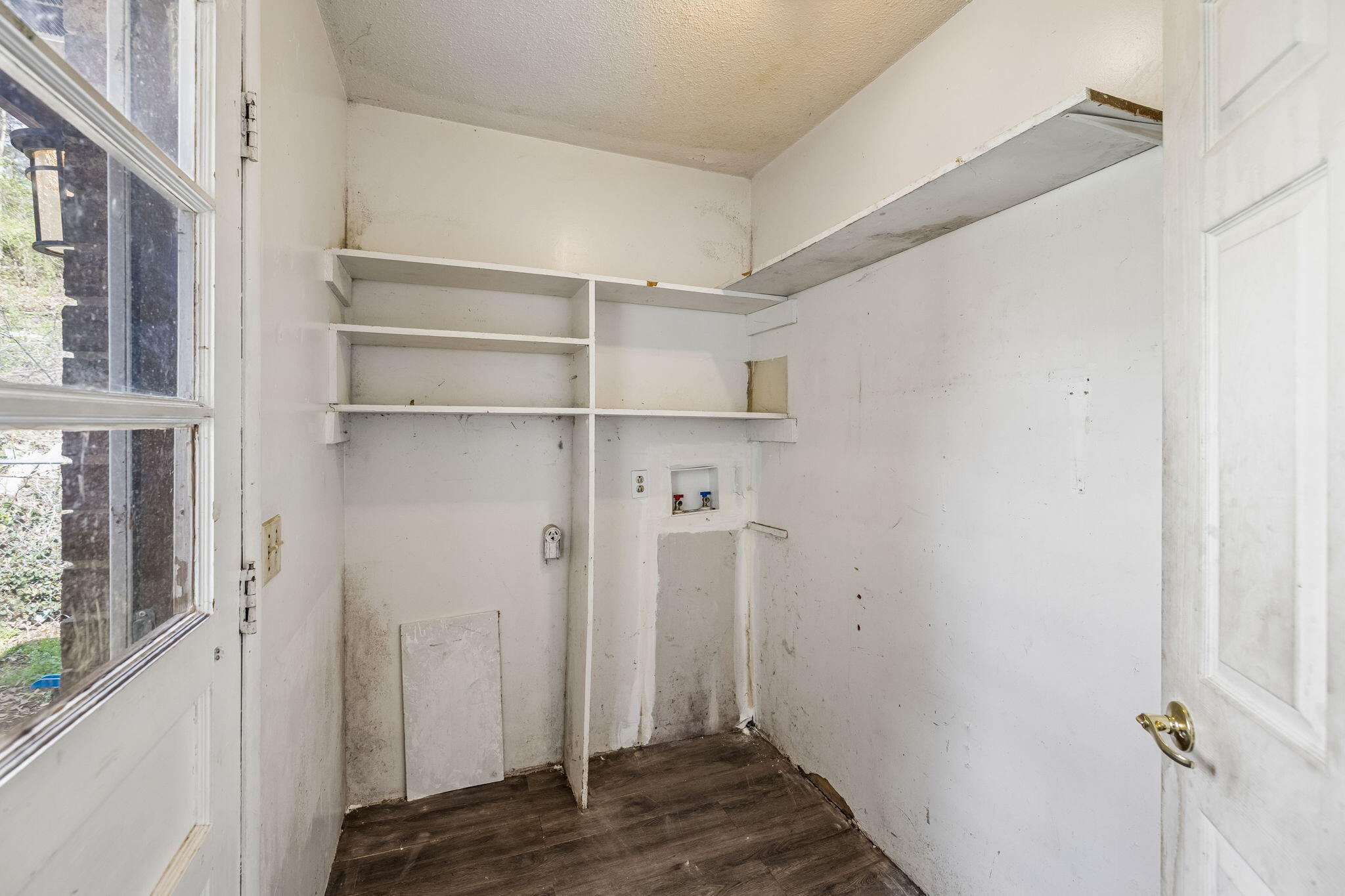 1215 Gadd Road, A & B