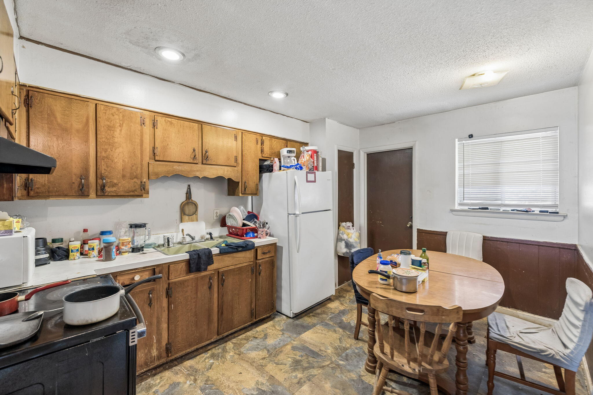 1215 Gadd Road, A & B