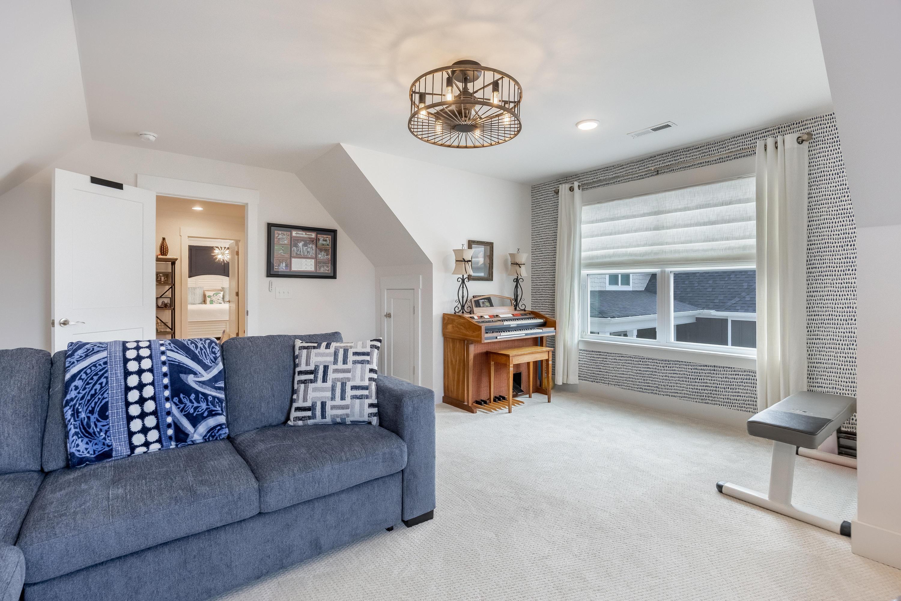 8893 Grey Reed Drive