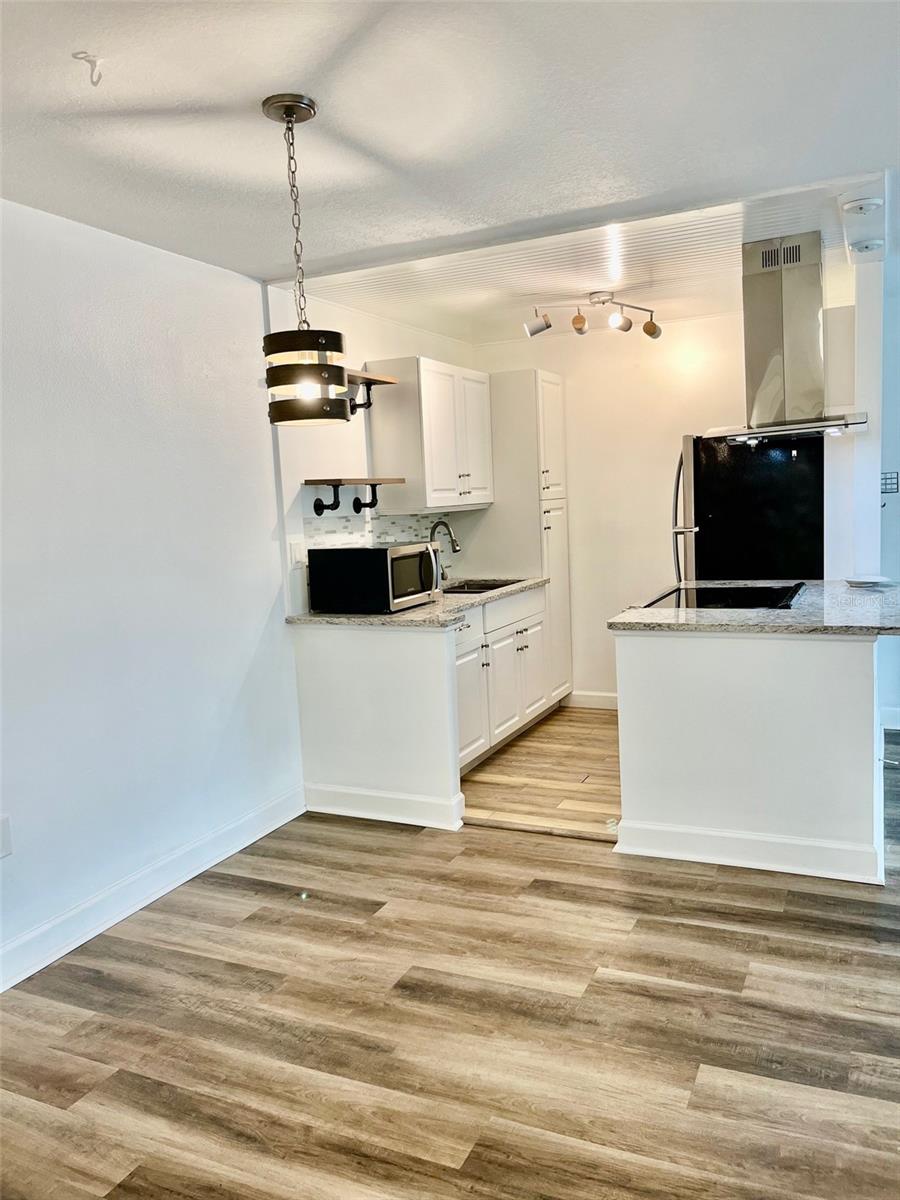 3239 BENEVA RD #202