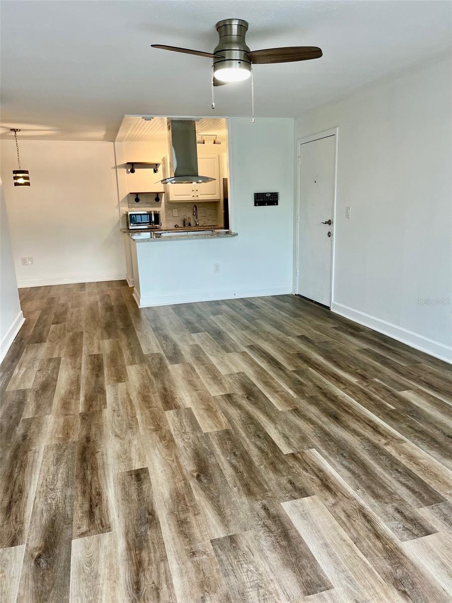 3239 BENEVA RD #202