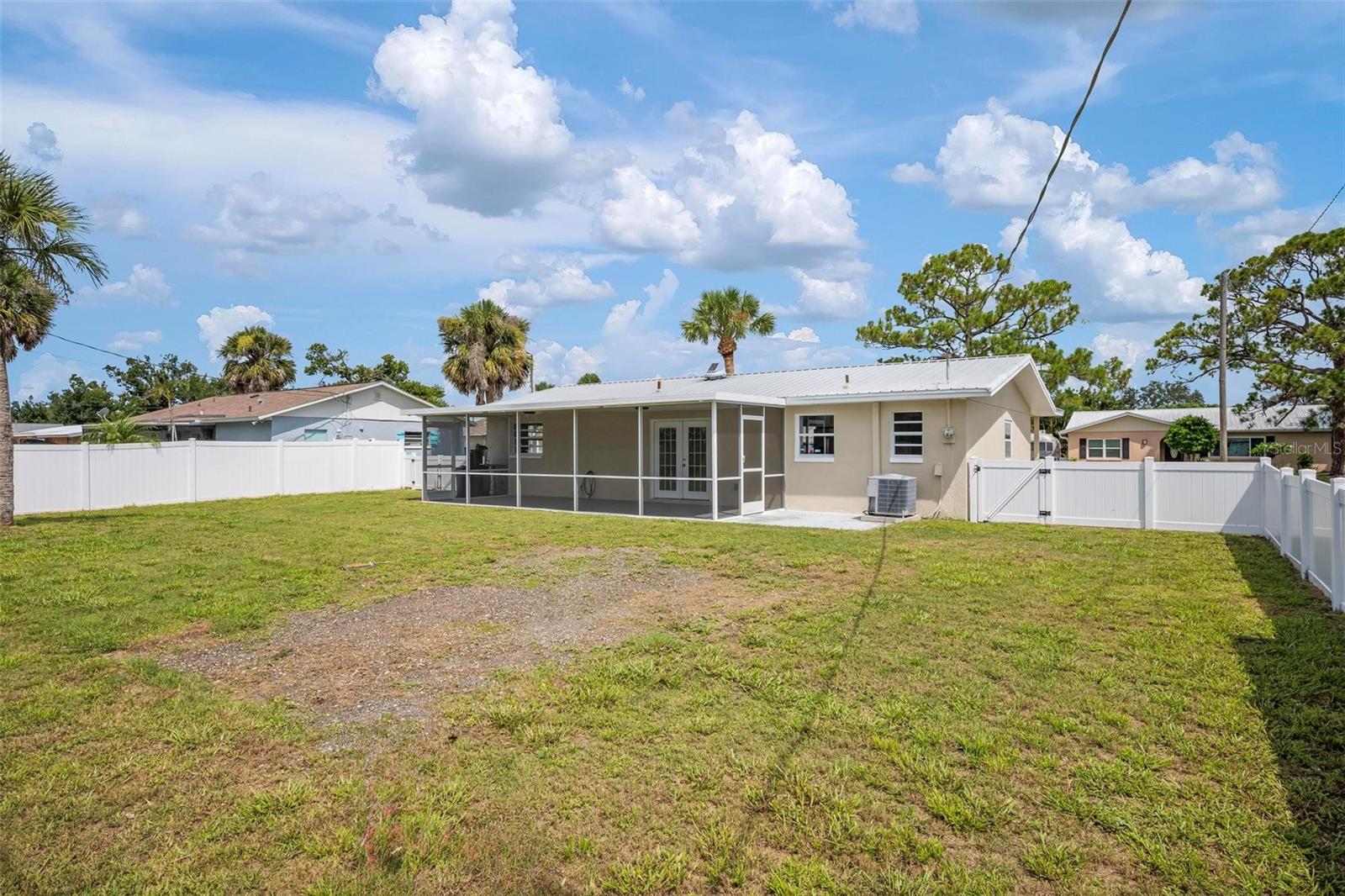 609 CARMEL RD