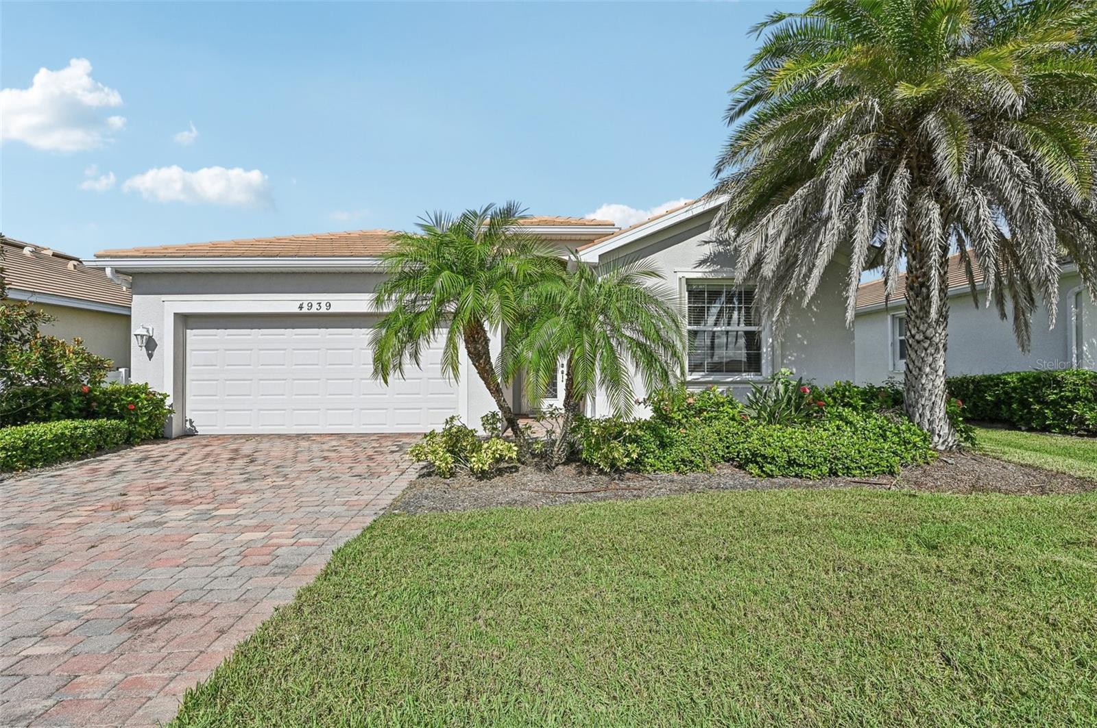 4939 GRAND CYPRESS BLVD