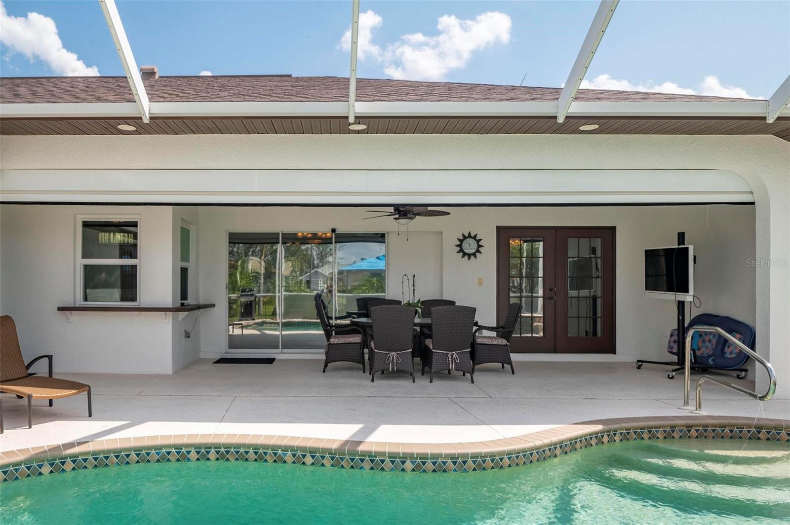 311 PARAMARIBO ST