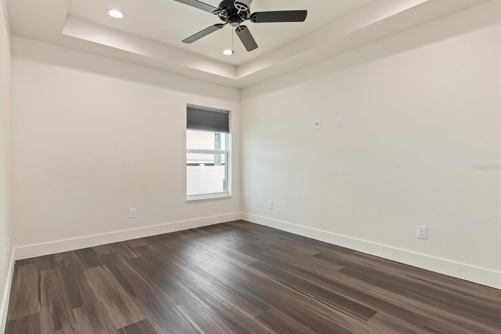 204 PALMETTO CIR NE