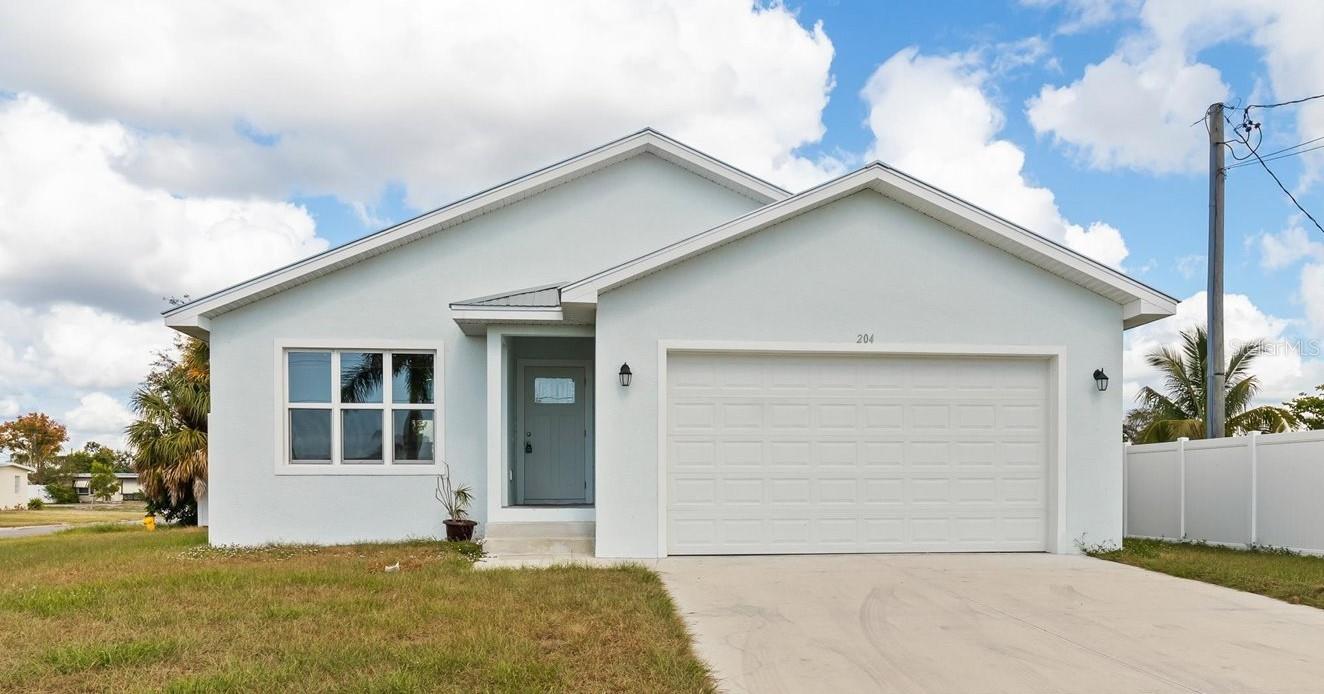 204 PALMETTO CIR NE