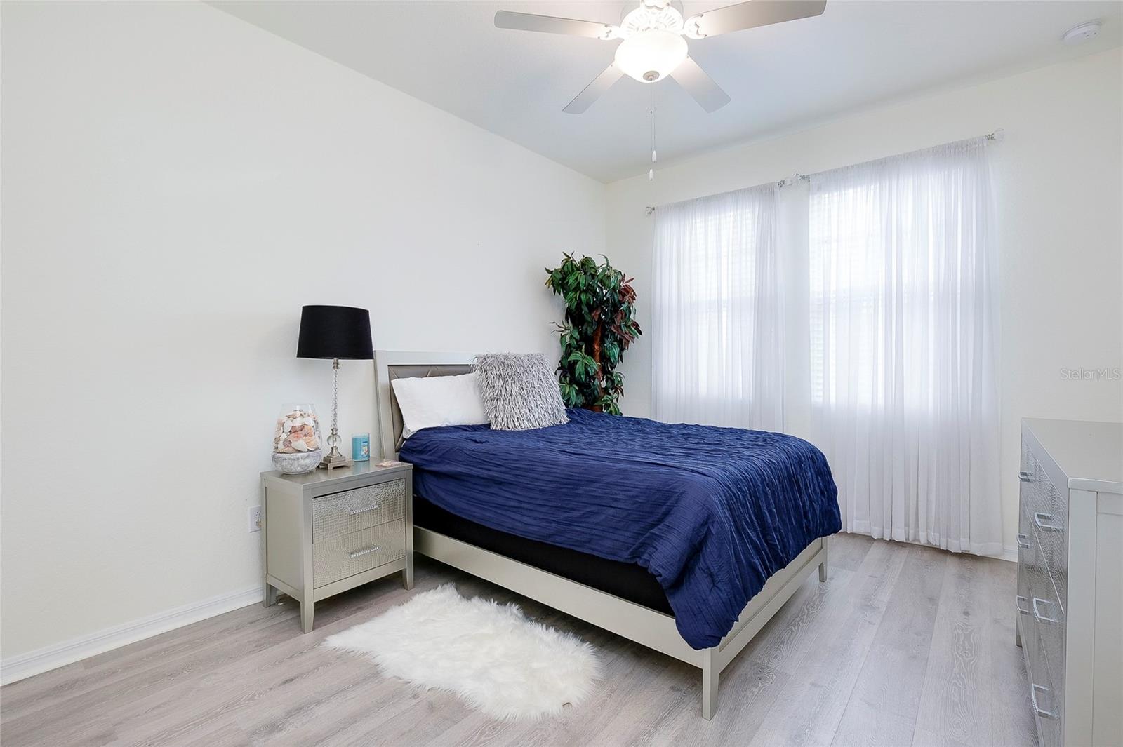 23205 BANBURY WAY #201