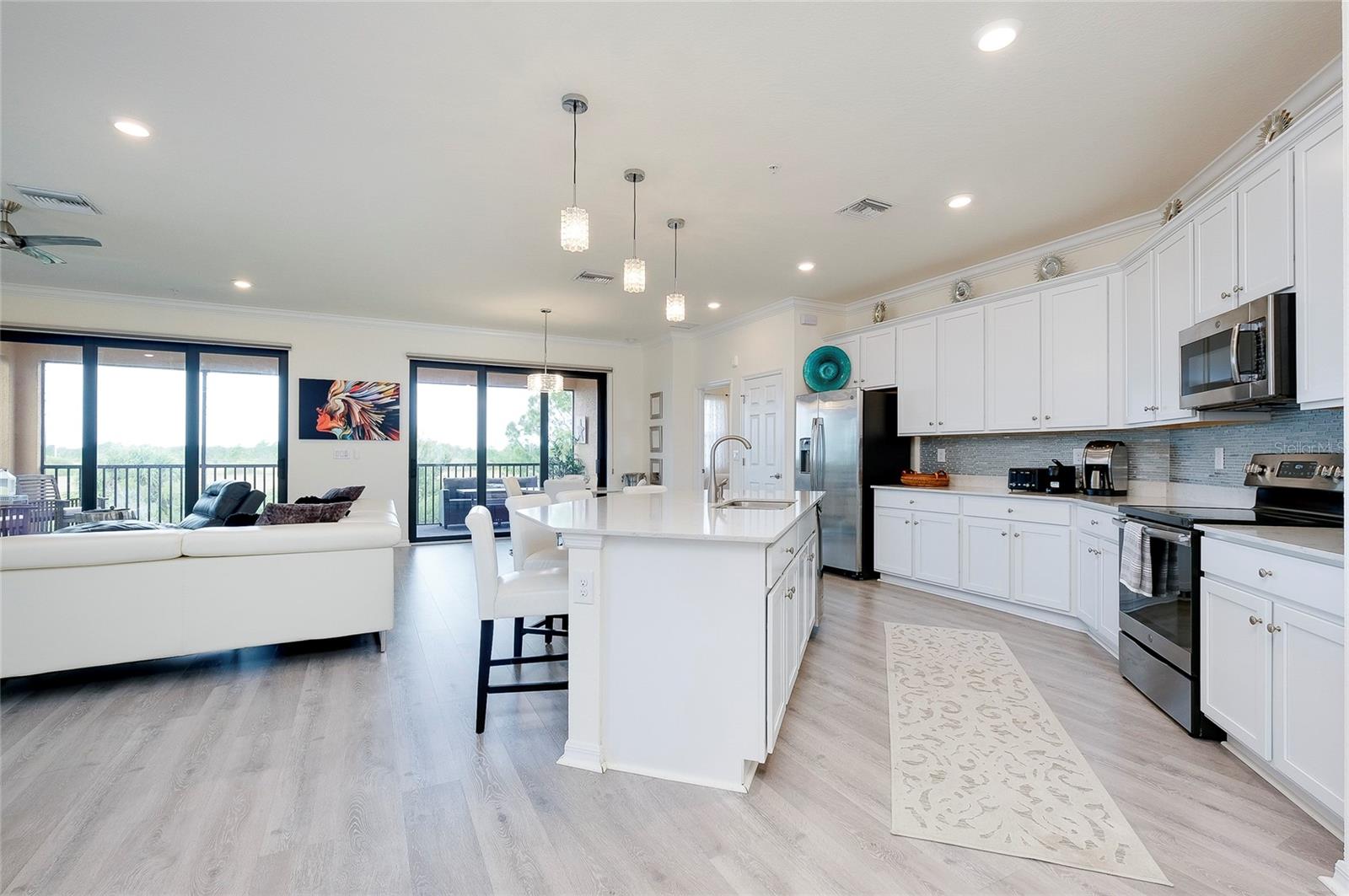 23205 BANBURY WAY #201