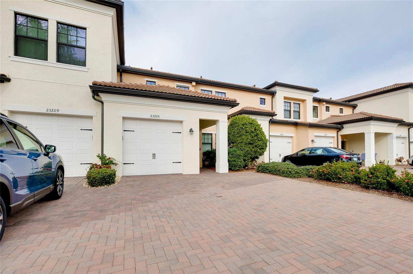 23205 BANBURY WAY #201