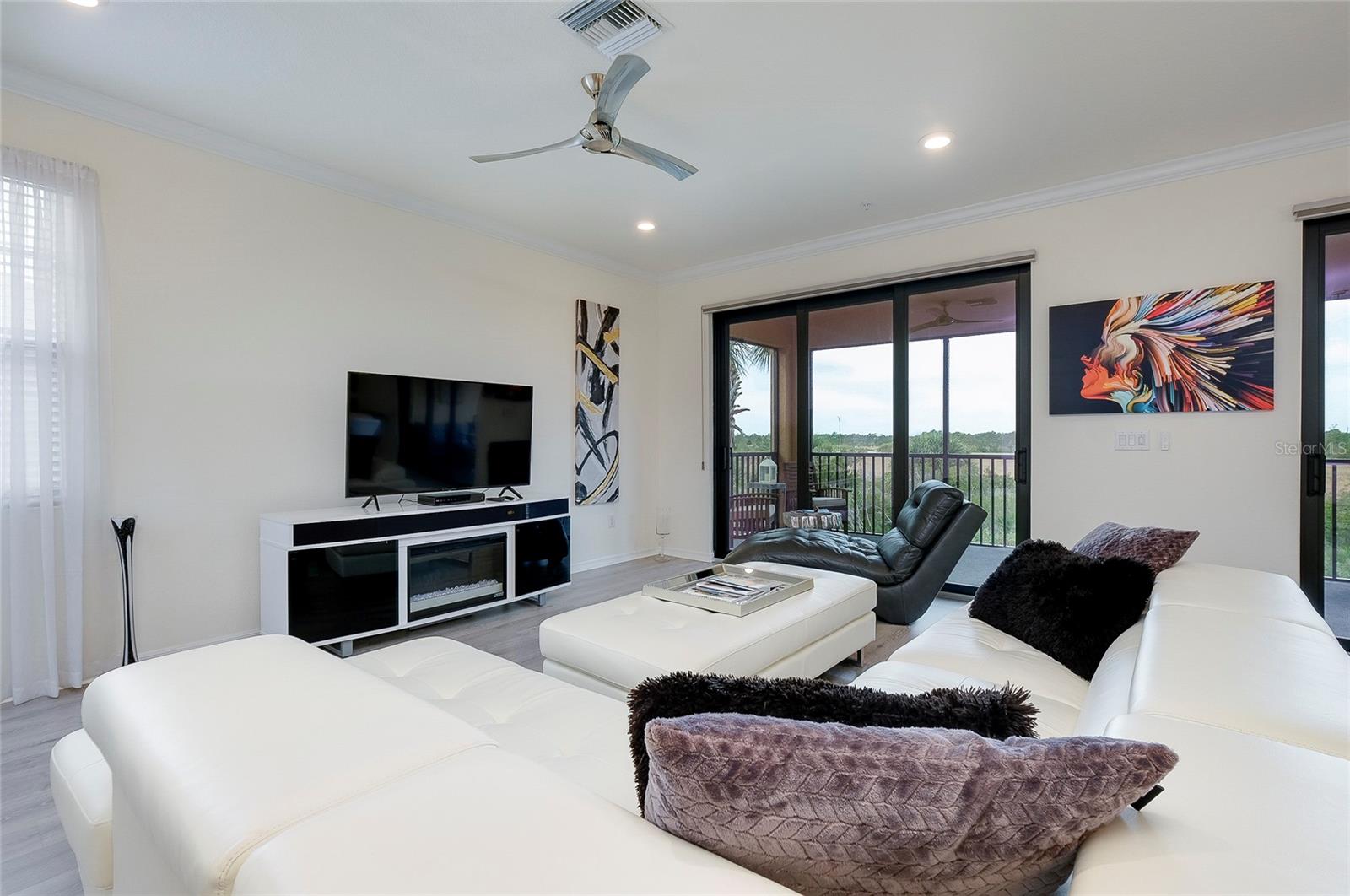 23205 BANBURY WAY #201