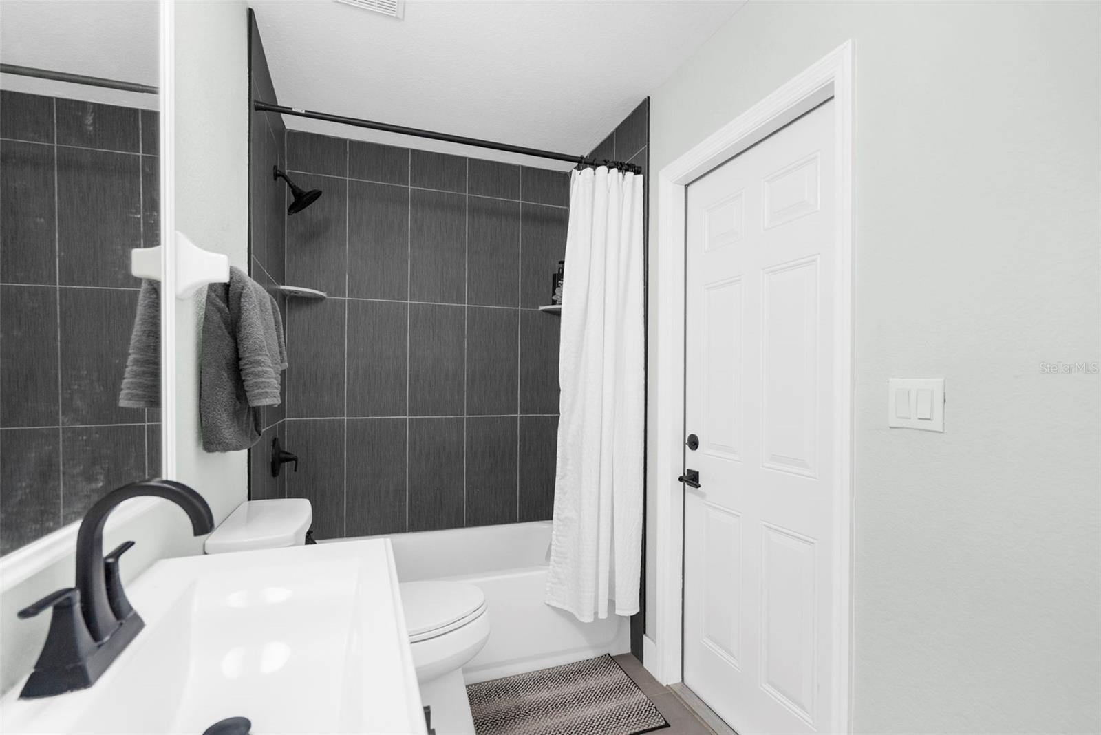 4467 CINDERELLA CIR
