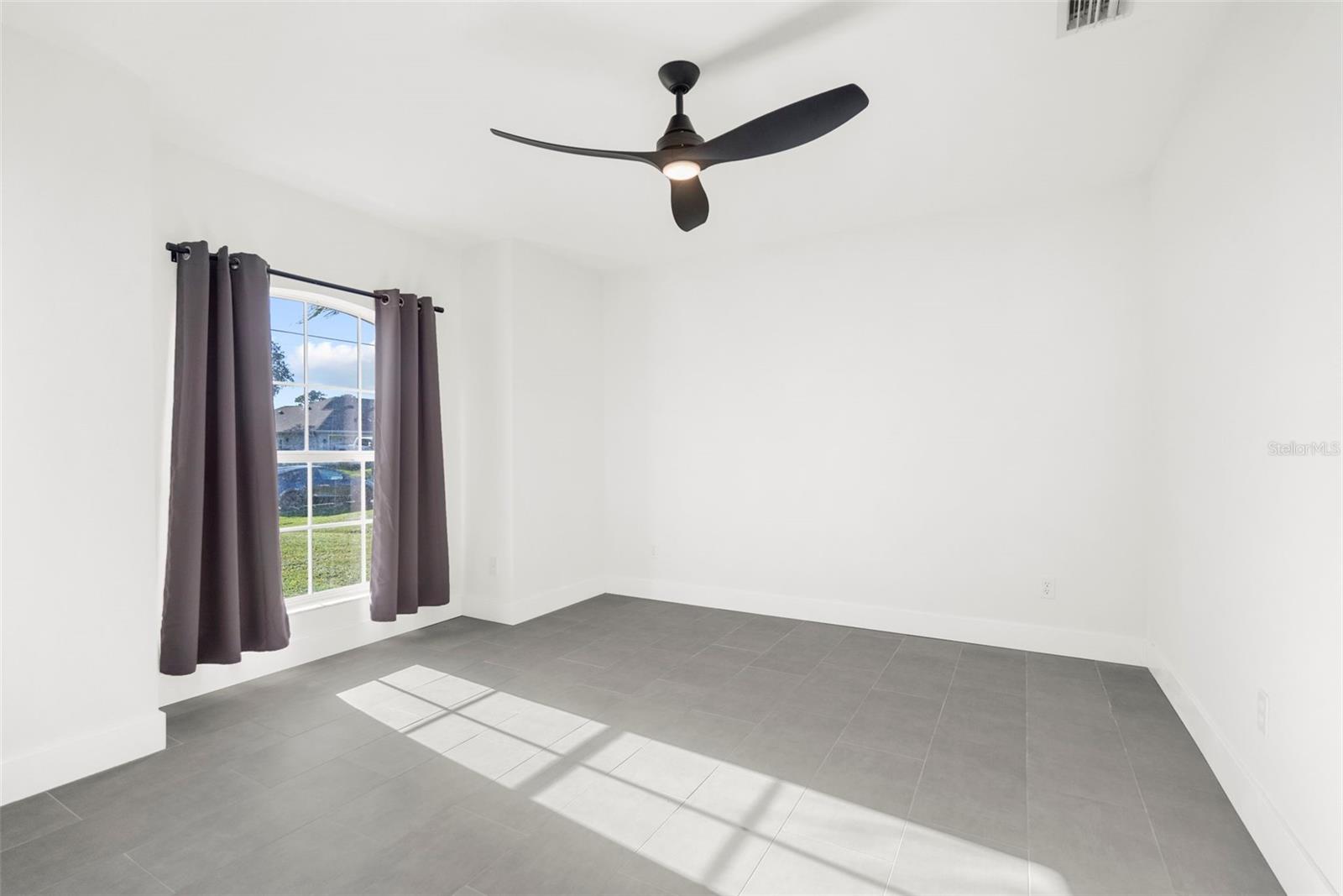 4467 CINDERELLA CIR