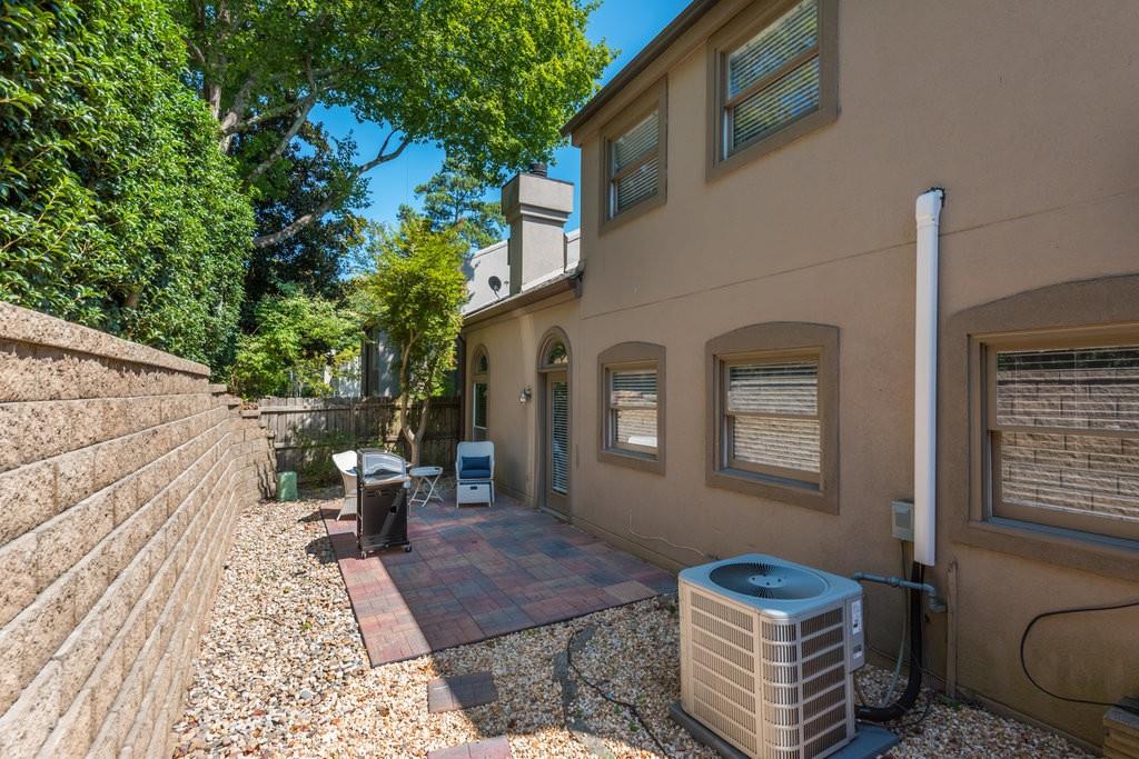 2914 Lenox Road NE Unit 19
