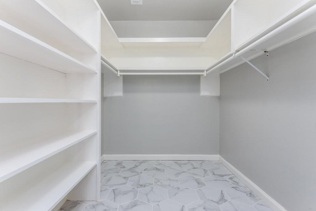 2914 Lenox Road NE Unit 19