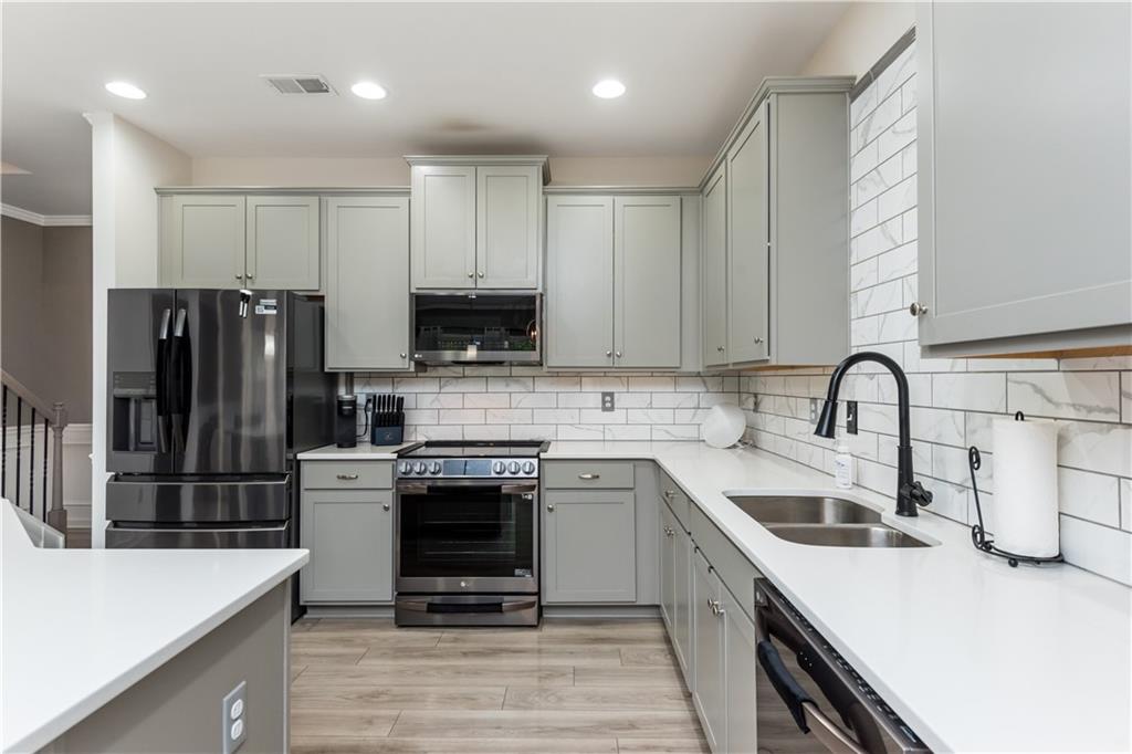 3327 Estes Drive