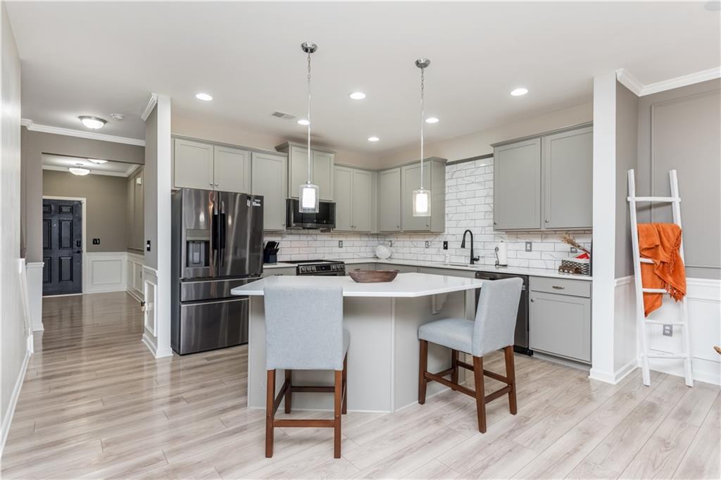 3327 Estes Drive