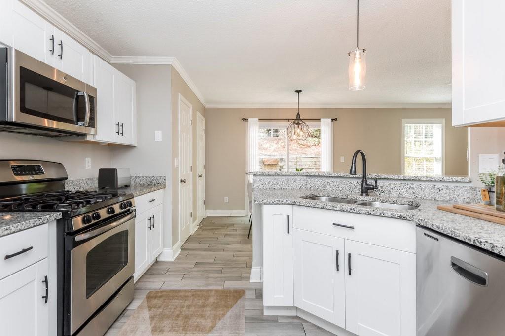 5508 Wild Grape Court