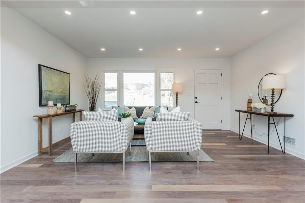3390 Meadowview Lane
