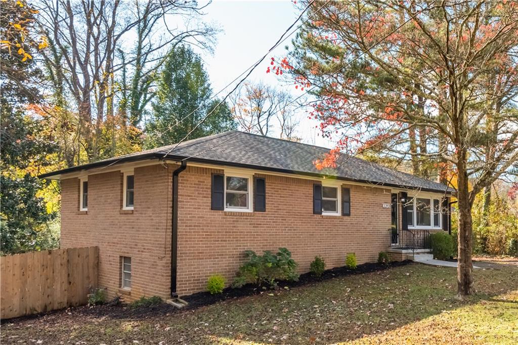 3390 Meadowview Lane