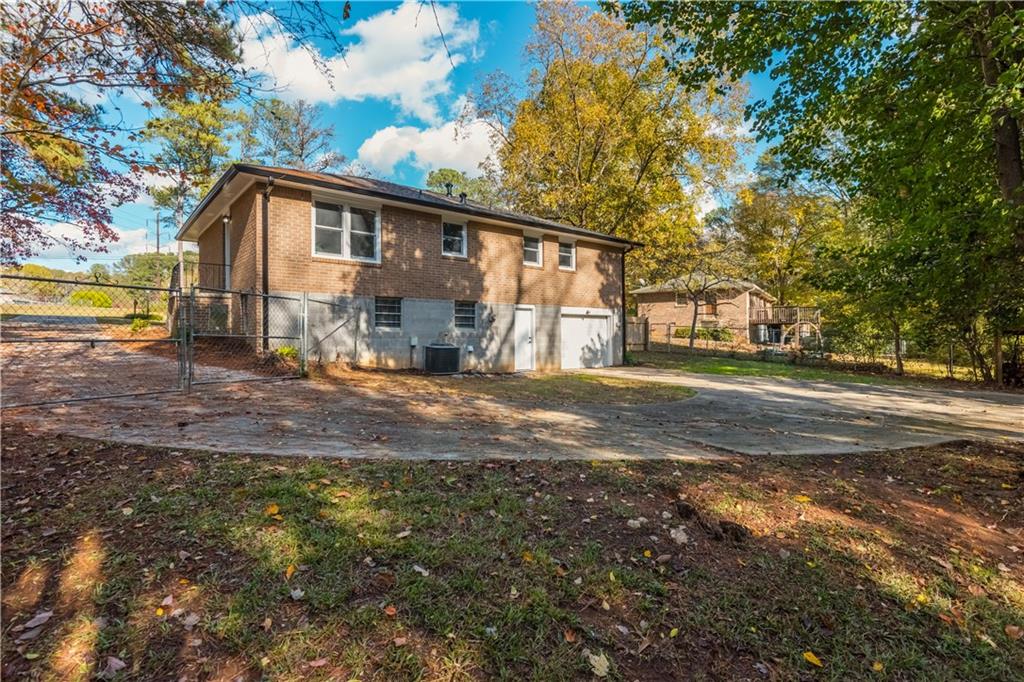 3390 Meadowview Lane