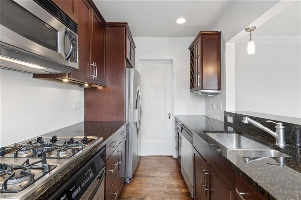 2 Collier Road NW Unit 2