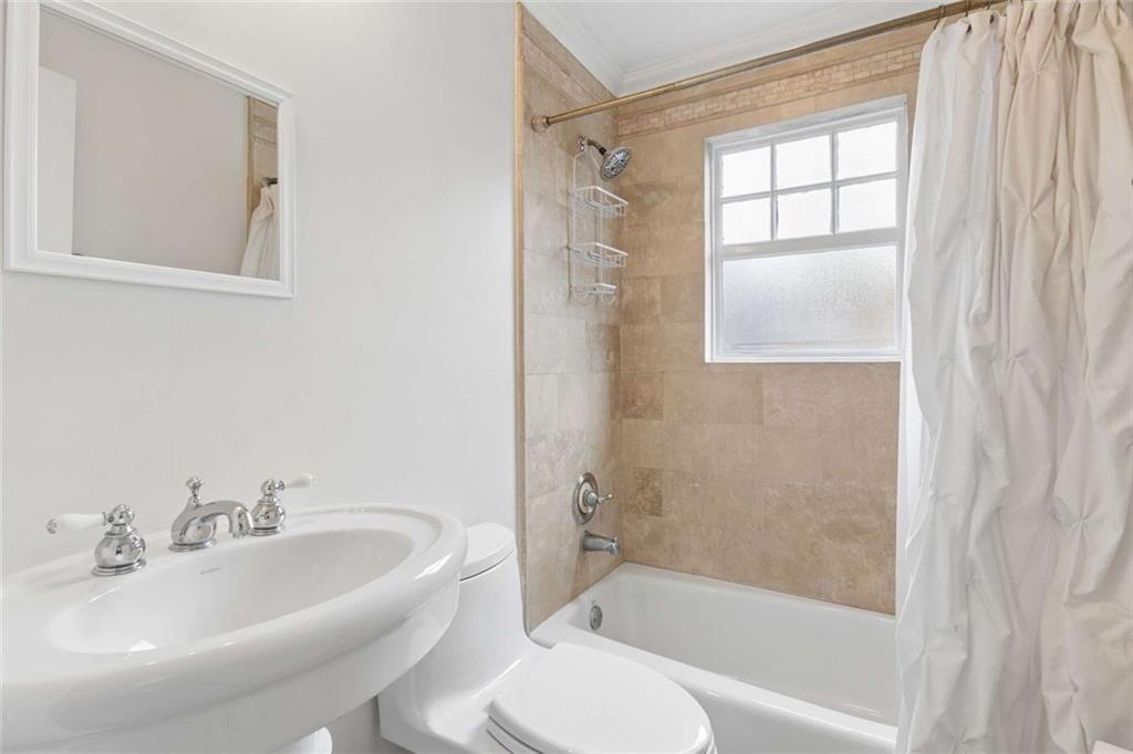 2 Collier Road NW Unit 2