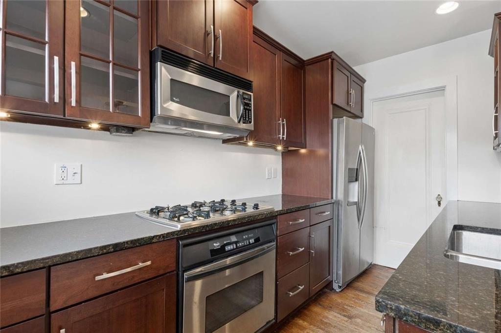 2 Collier Road NW Unit 2