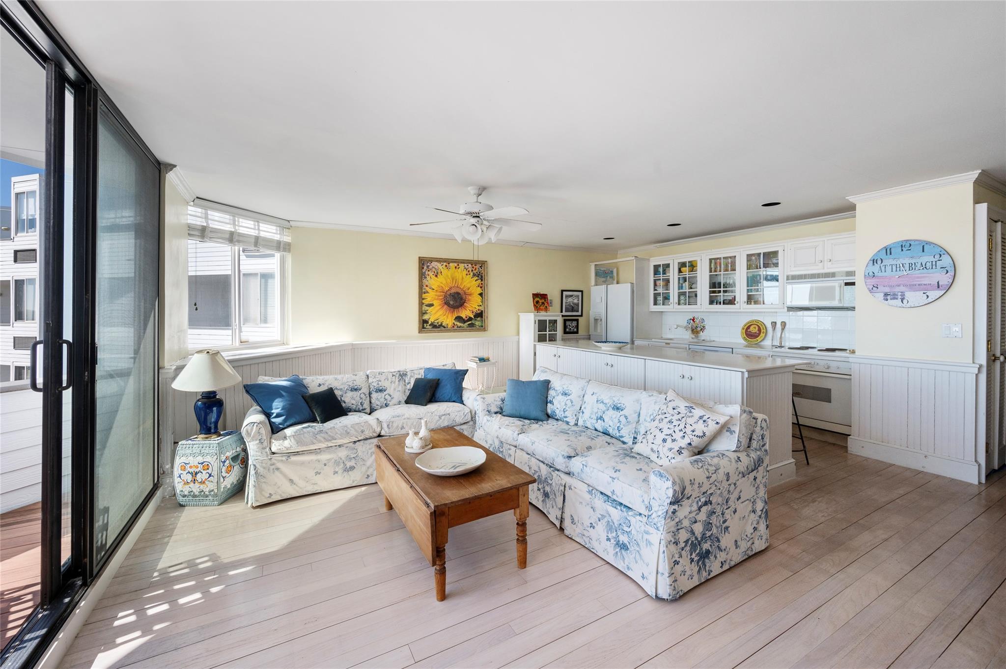 261 Dune Road Unit: 30