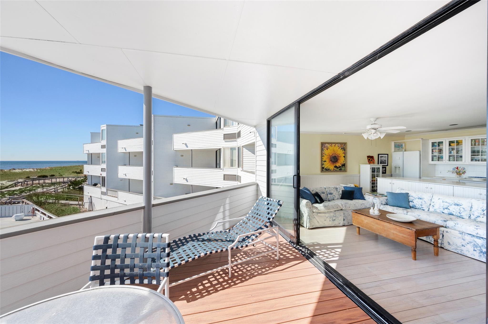 261 Dune Road Unit: 30